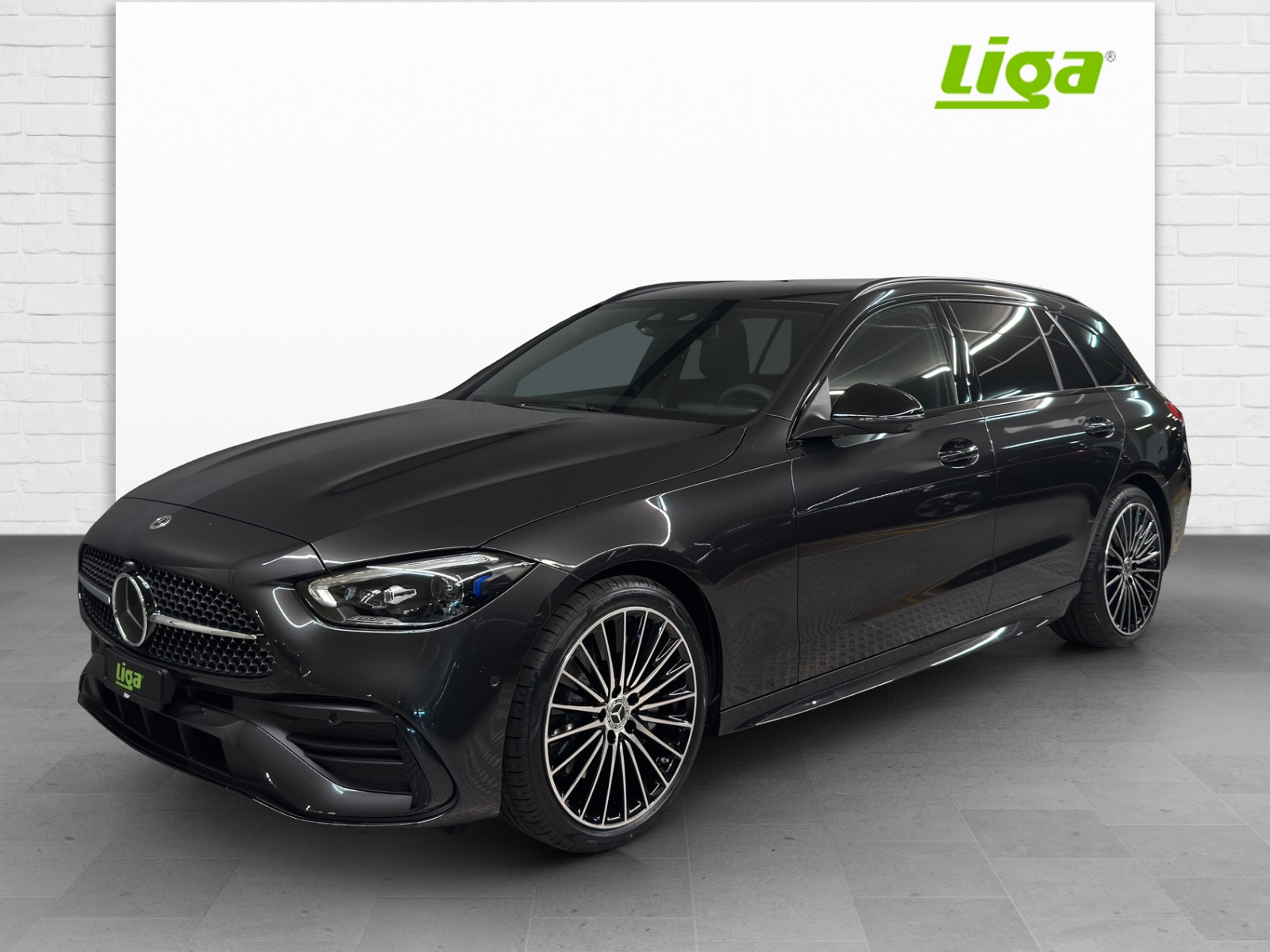 MERCEDES-BENZ C 300 AMG Line 4Matic T-Modell-image-1