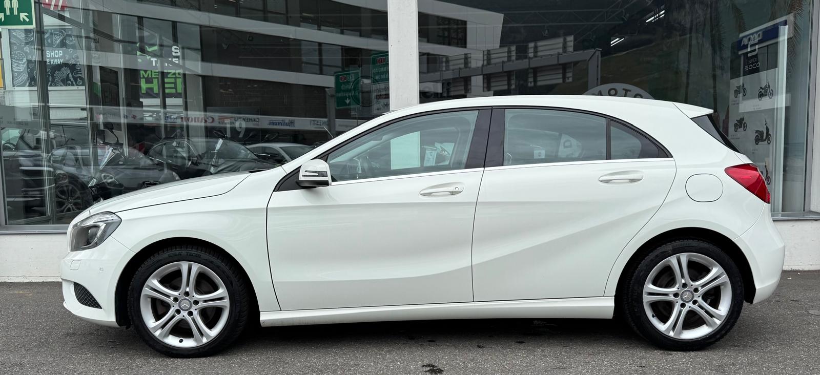 MERCEDES-BENZ A 200 CDI Urban 4Matic 7G-DCT-image-2