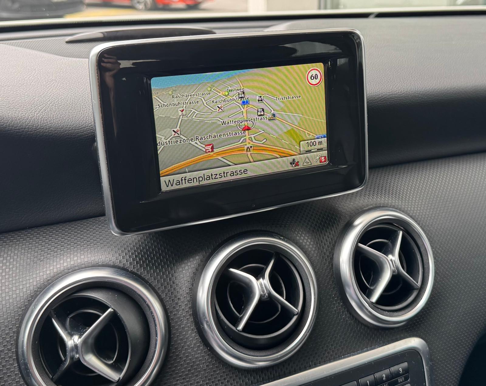 MERCEDES-BENZ A 200 CDI Urban 4Matic 7G-DCT-image-12