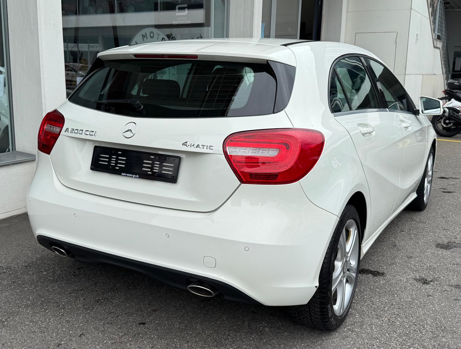 MERCEDES-BENZ A 200 CDI Urban 4Matic 7G-DCT-image-4