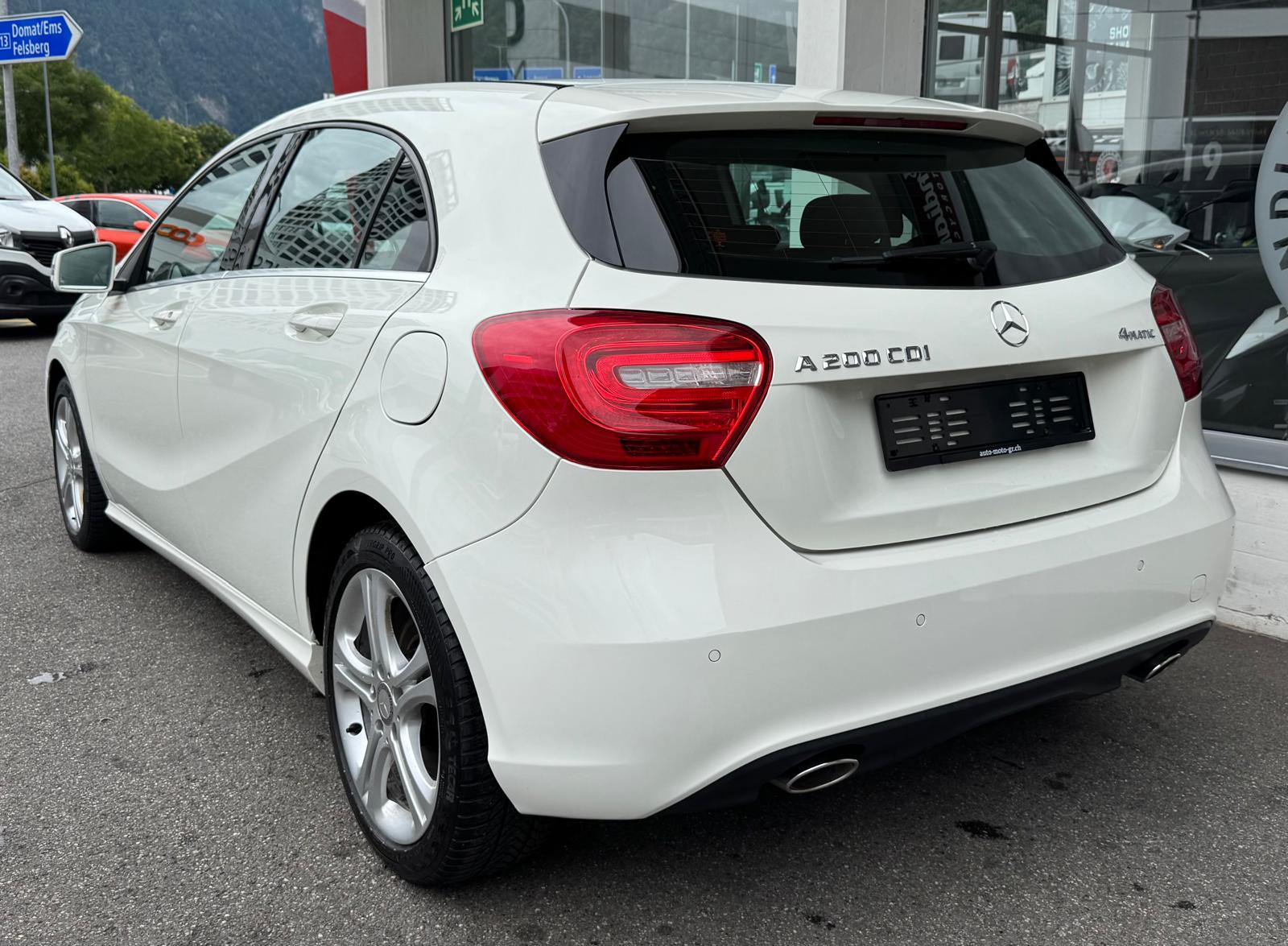 MERCEDES-BENZ A 200 CDI Urban 4Matic 7G-DCT-image-3