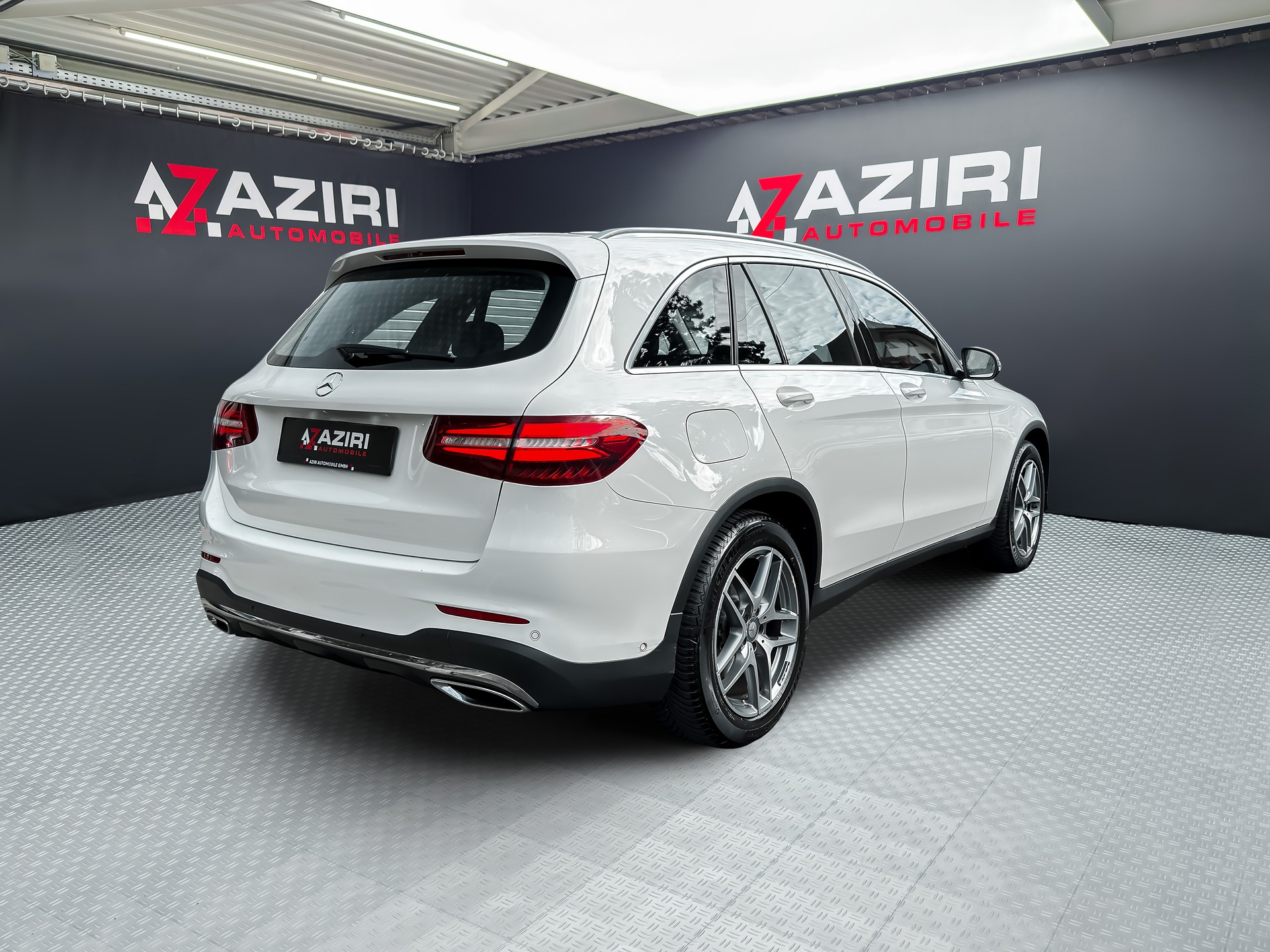 MERCEDES-BENZ GLC 250 d AMG Line 4Matic 9G-Tronic-image-3