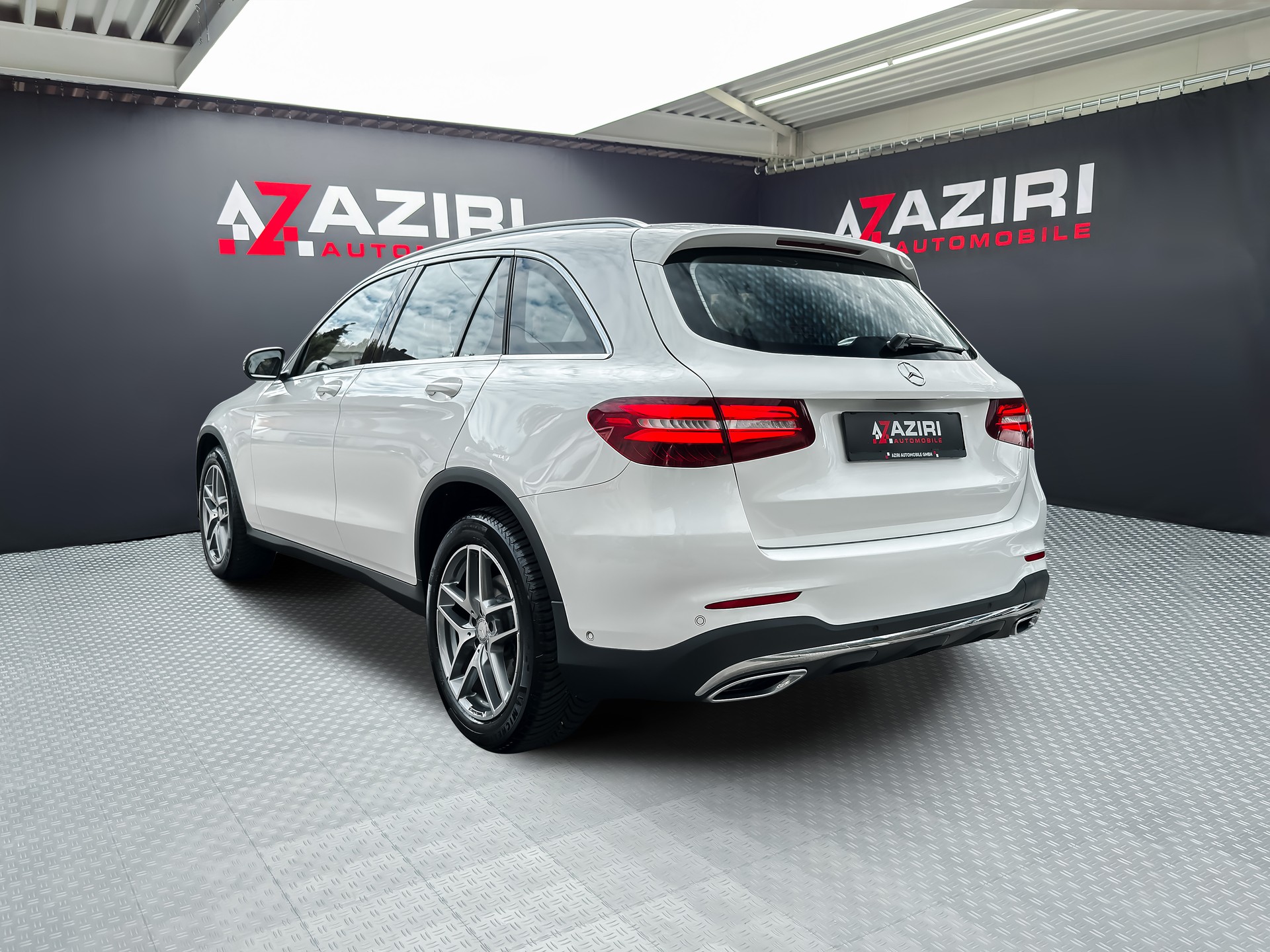 MERCEDES-BENZ GLC 250 d AMG Line 4Matic 9G-Tronic-image-5