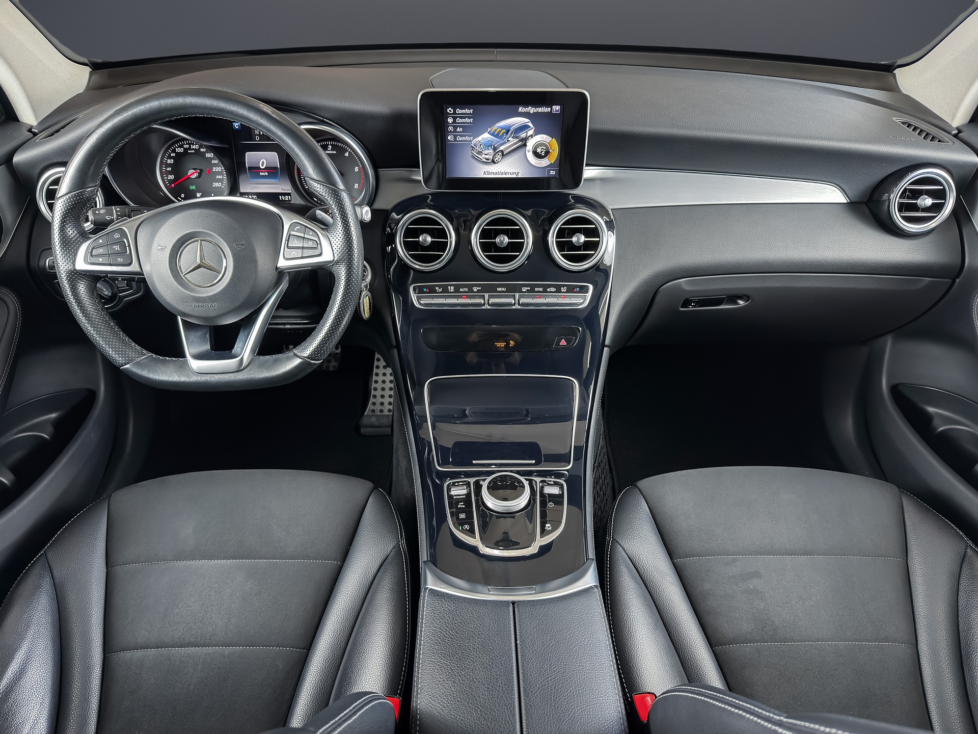 MERCEDES-BENZ GLC 250 d AMG Line 4Matic 9G-Tronic-image-6