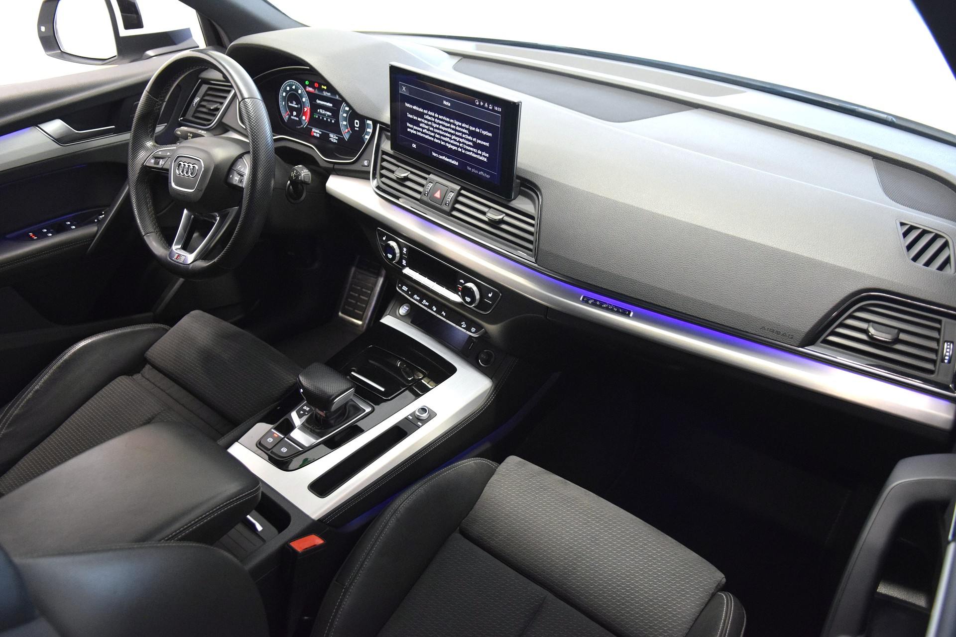AUDI Q5 45 TFSI S-line quattro S-tronic-image-10