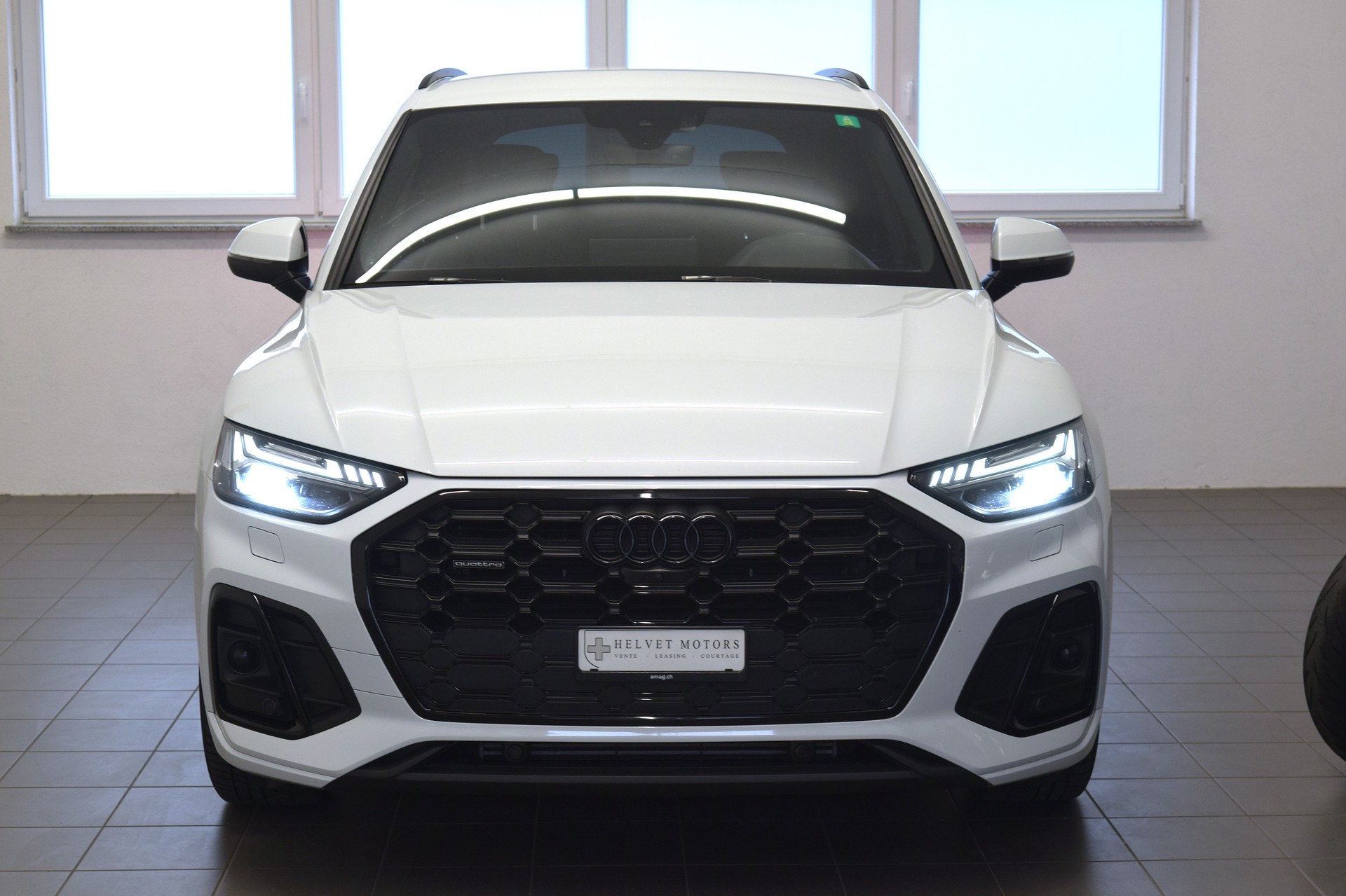 AUDI Q5 45 TFSI S-line quattro S-tronic-image-1