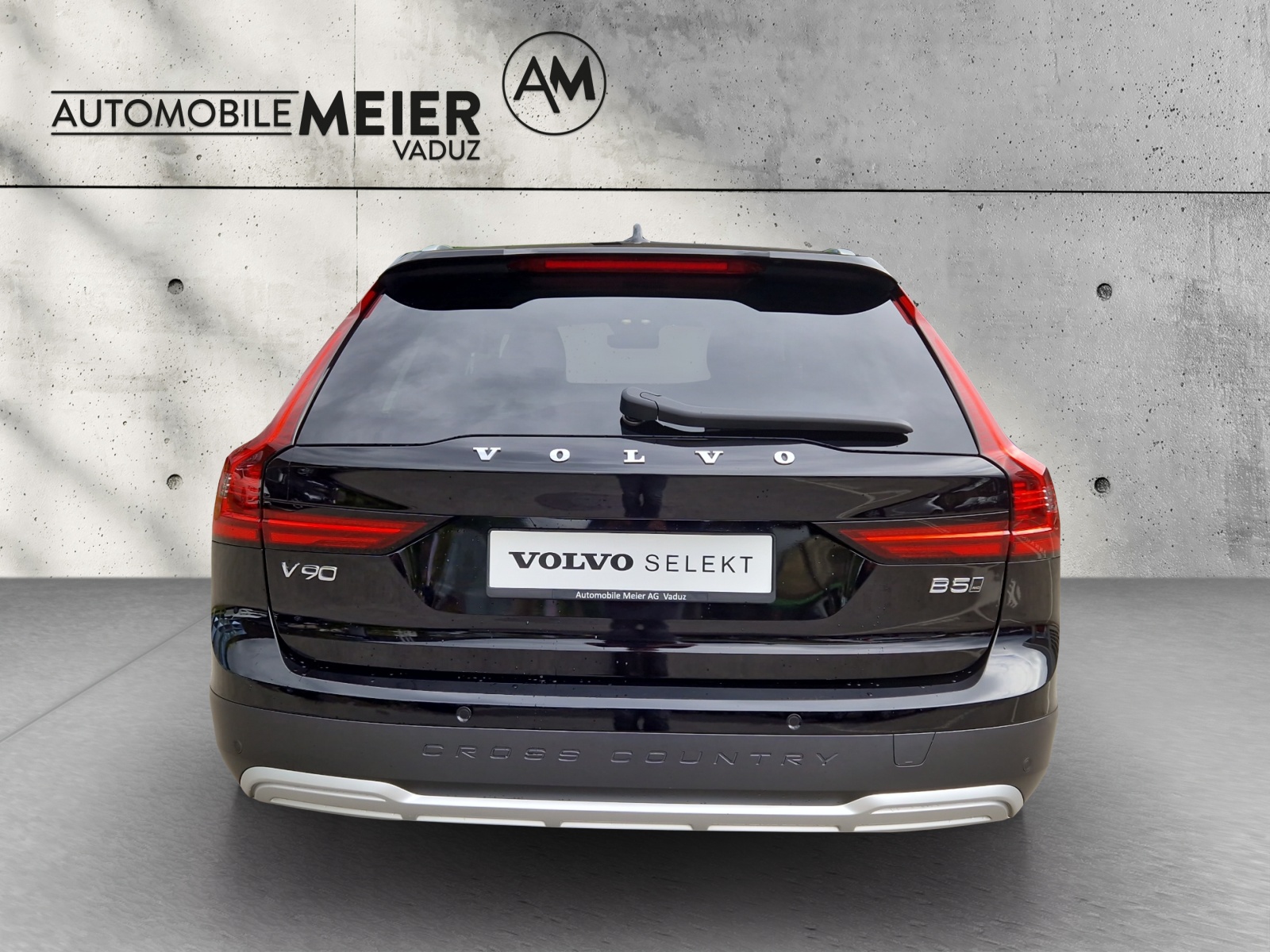 VOLVO V90 Cross Country 2.0 B5 Plus AWD-image-1