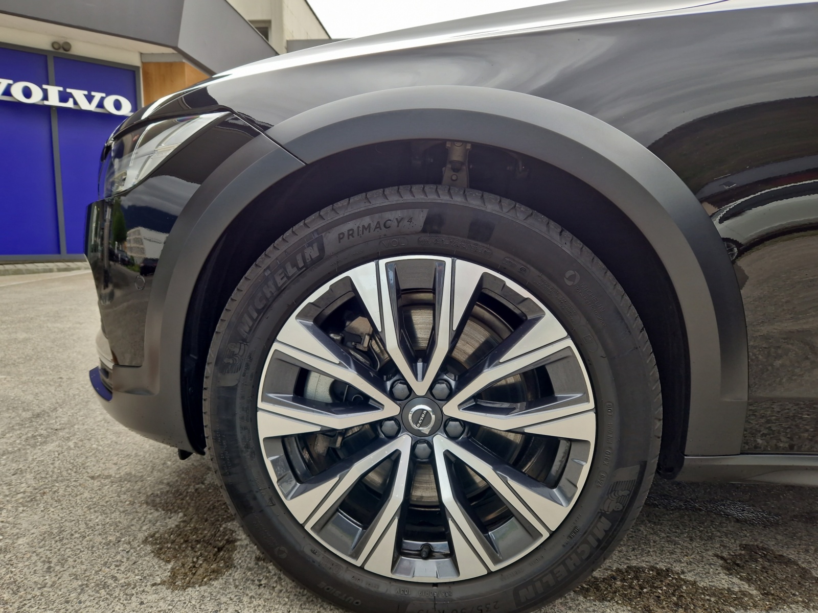 VOLVO V90 Cross Country 2.0 B5 Plus AWD-image-8