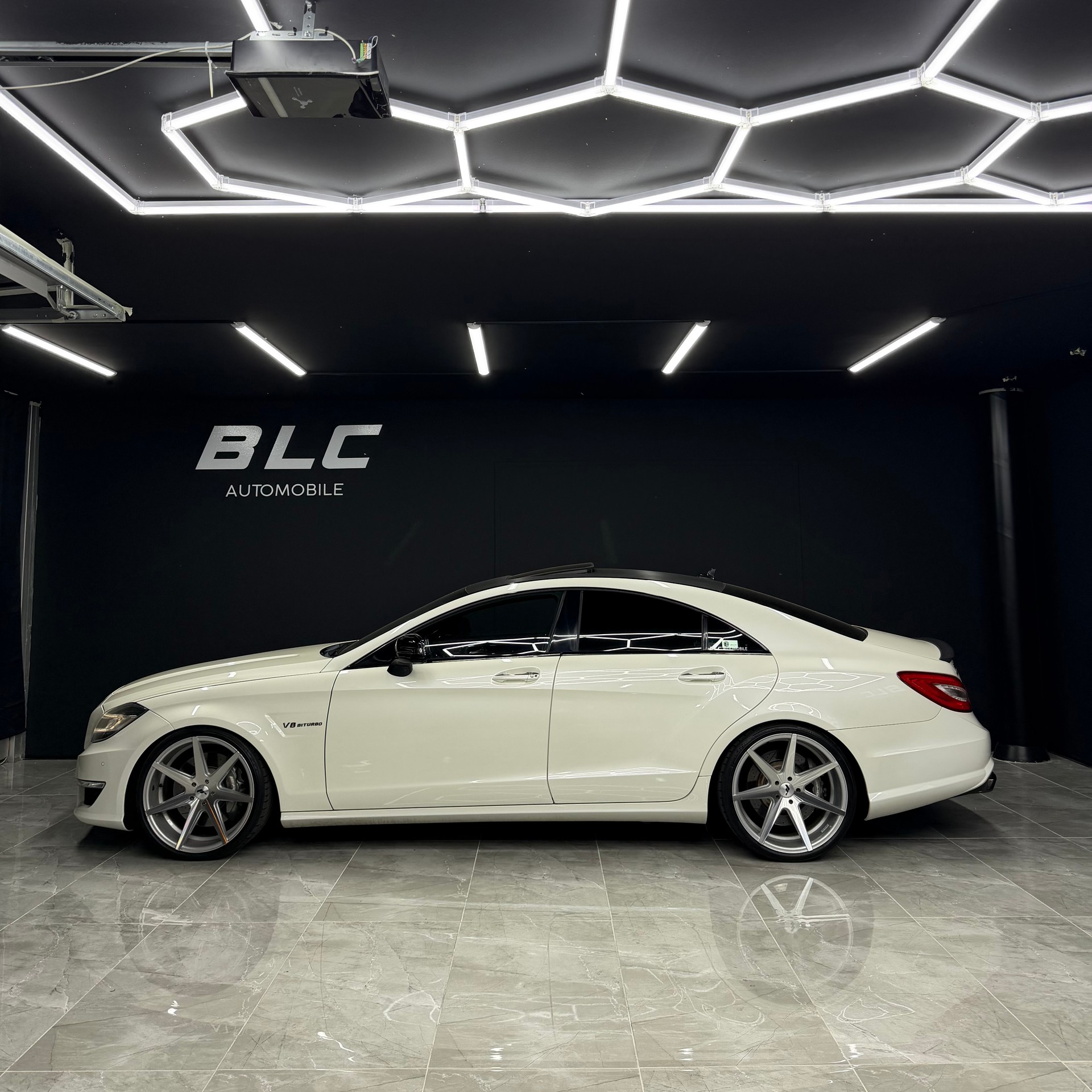 MERCEDES-BENZ CLS 63 AMG Speedshift MCT-image-2