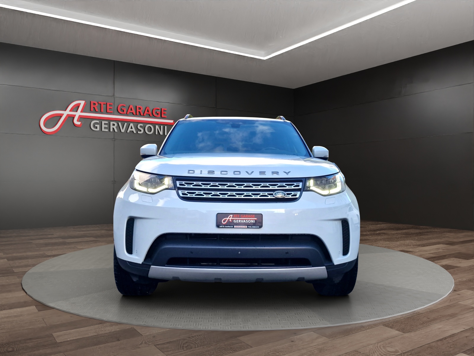 LAND ROVER LAND ROVER Discovery 3.0 SDV6 HSE Luxury-showroom-element-1