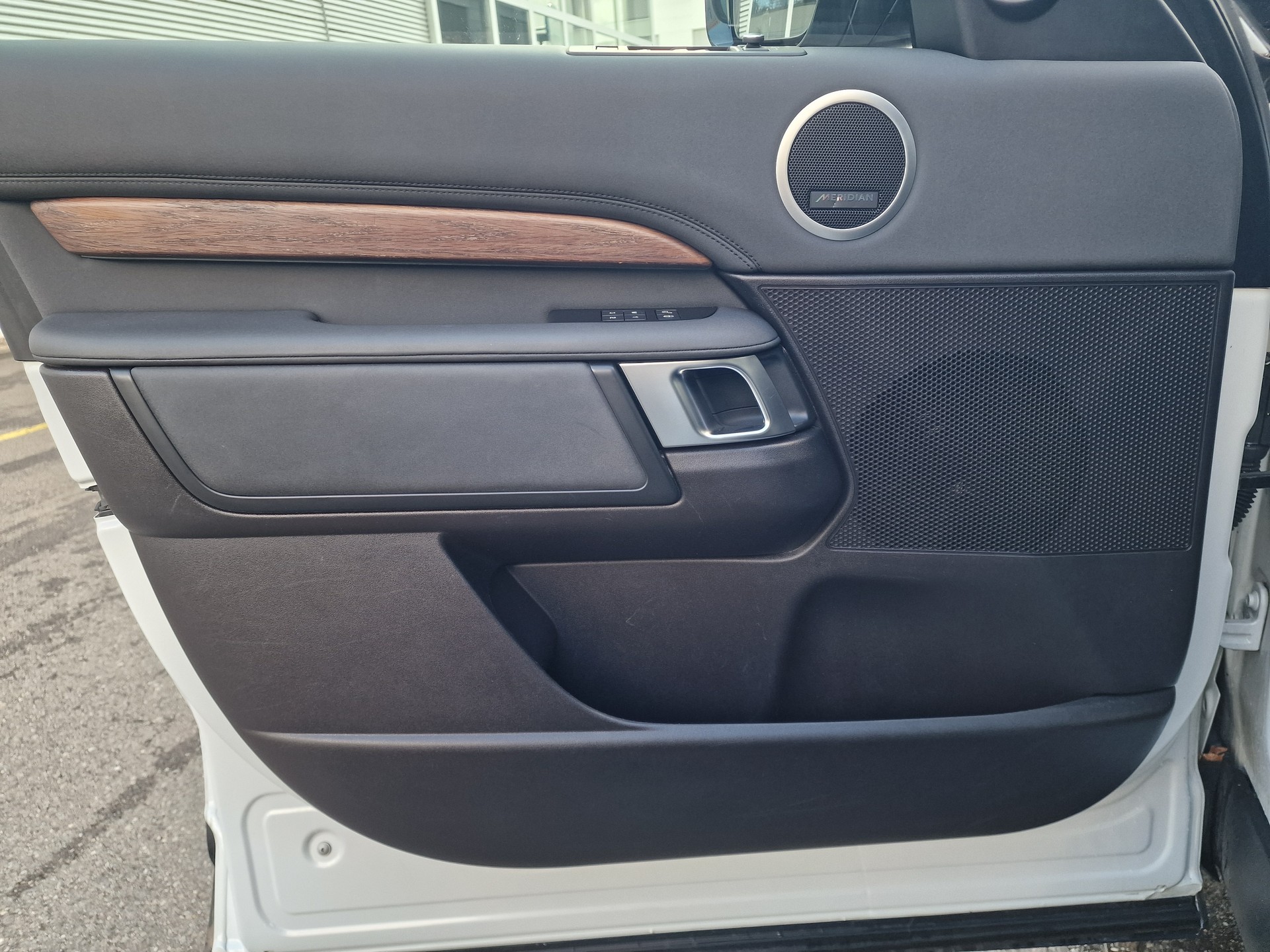 LAND ROVER LAND ROVER Discovery 3.0 SDV6 HSE Luxury-image-11