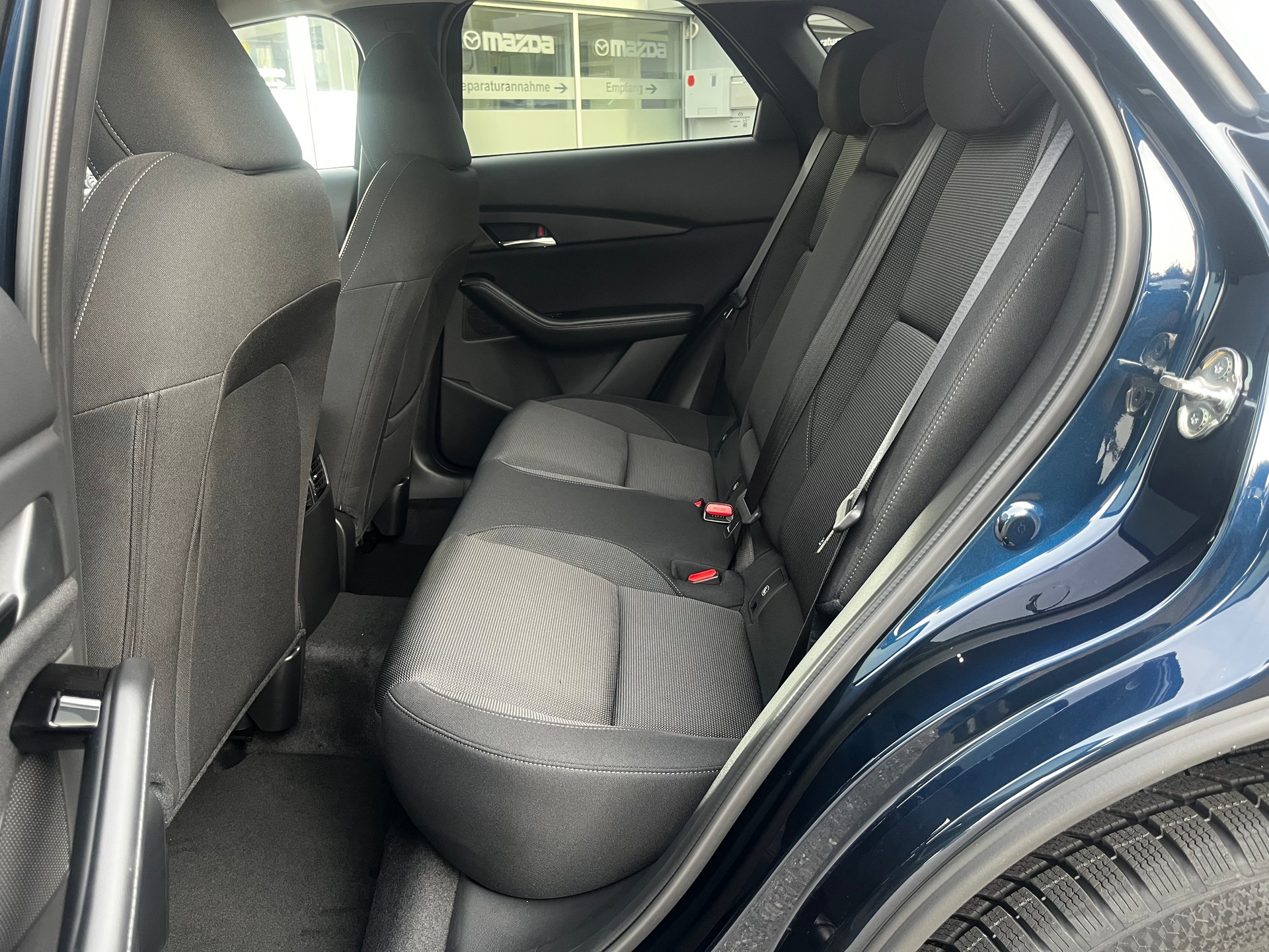 MAZDA CX-30 SKYACTIV-G 140 M Hybrid Exclusive Line FWD AT-image-4