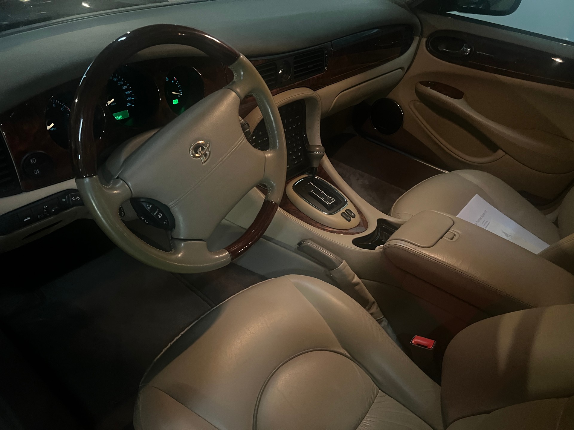 DAIMLER V8 4.0 S/C-image-2