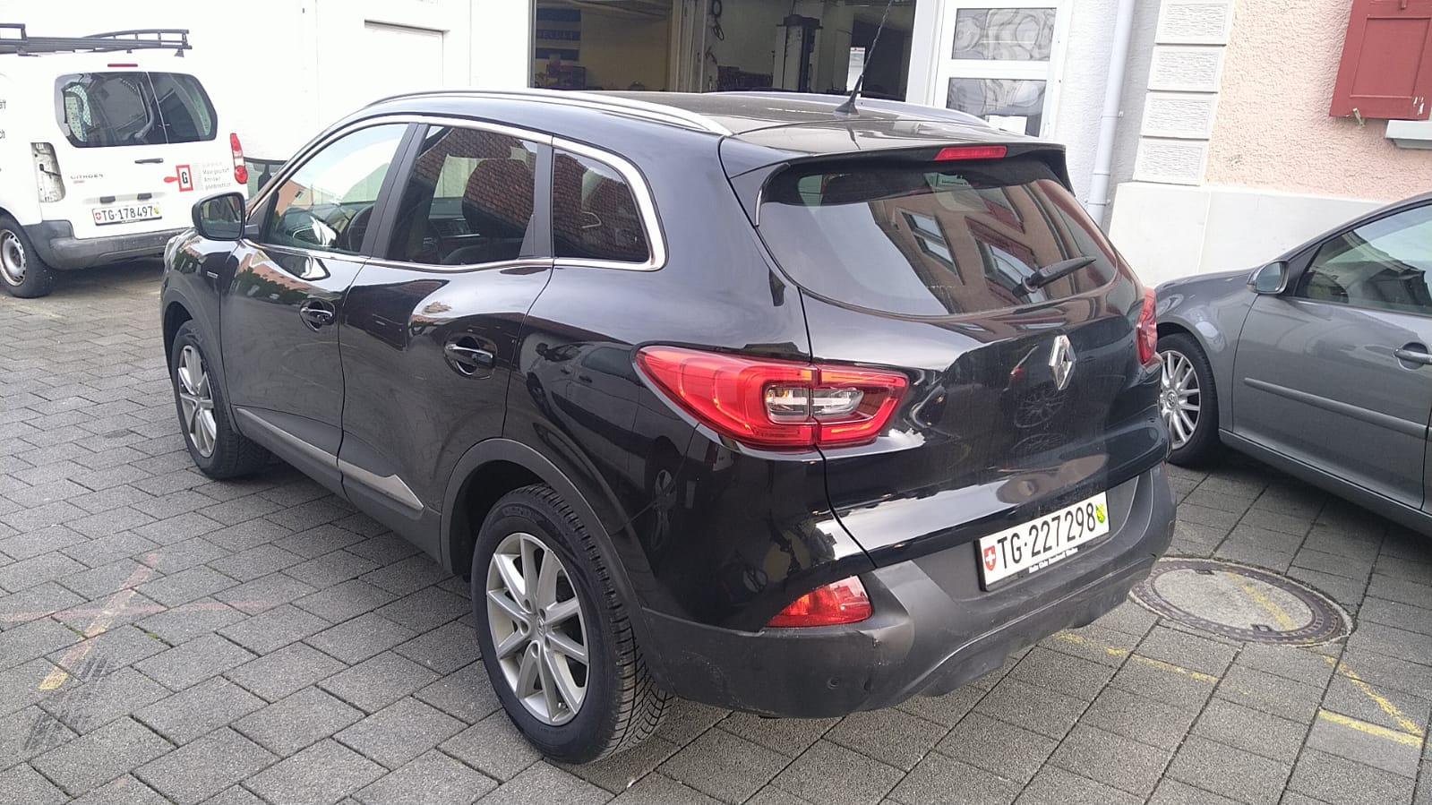 RENAULT Kadjar 1.2 16V Turbo Zen-image-4
