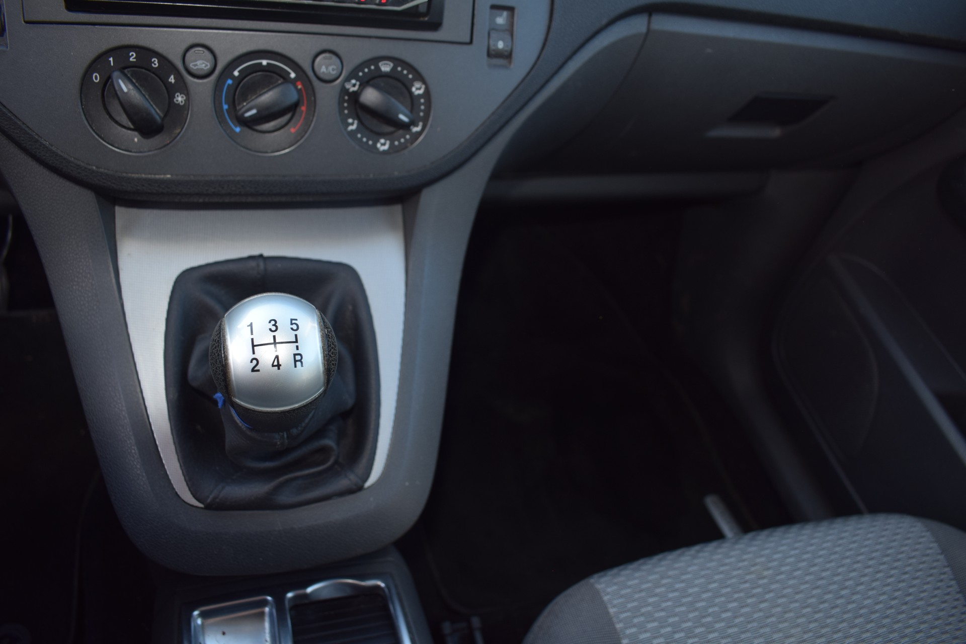 FORD C-Max 1.8 Trend-image-8