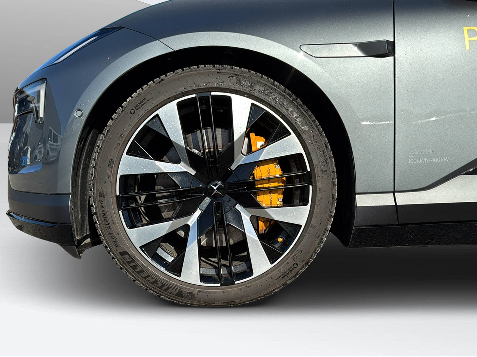 POLESTAR 4 Long Range Dual Motor-image-8