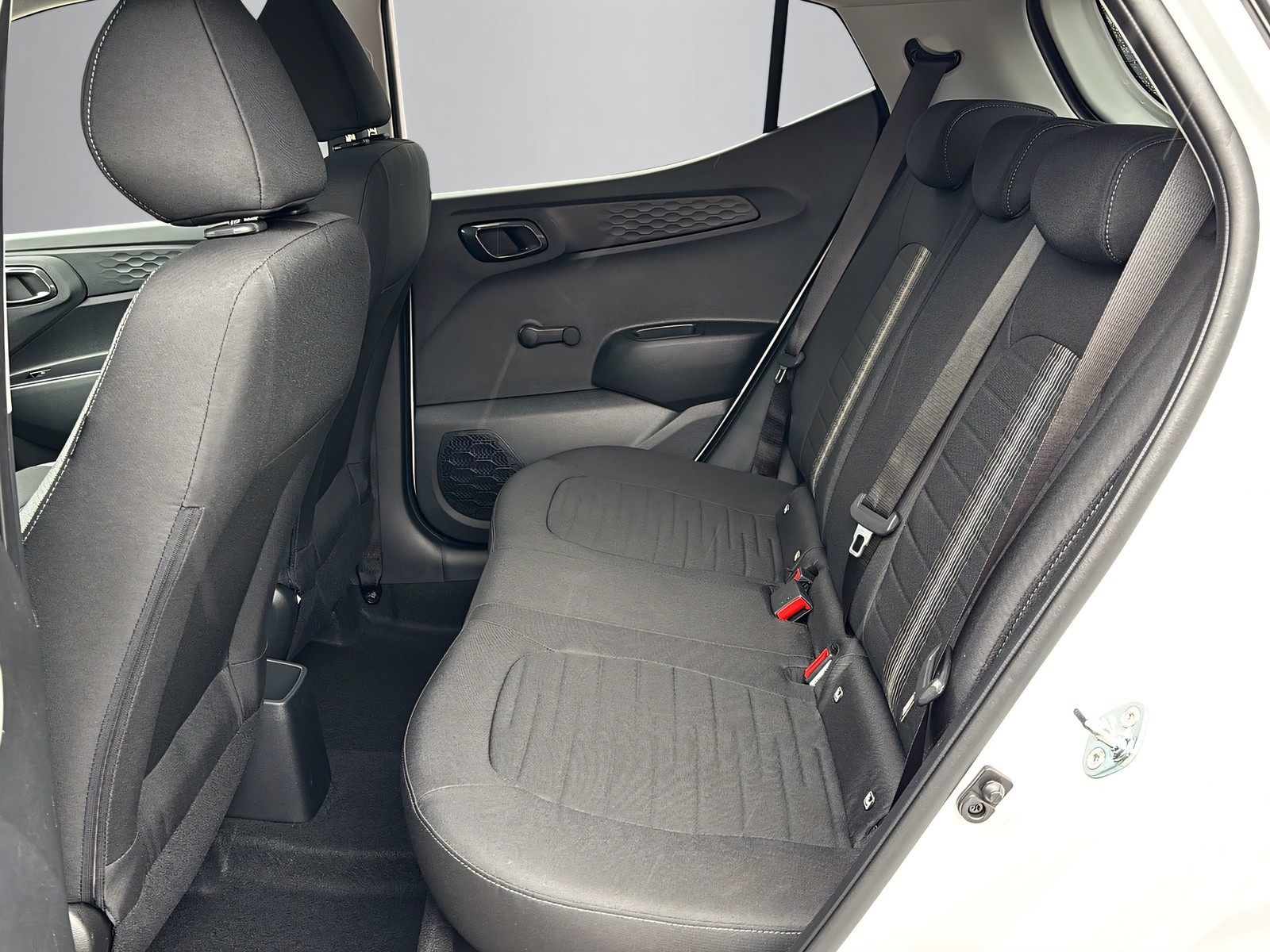 HYUNDAI i10 1.2 Amplia-image-11