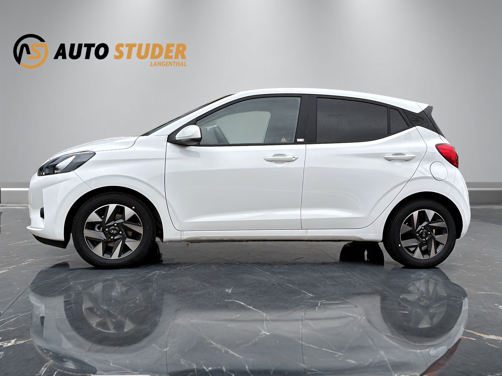 HYUNDAI i10 1.2 Amplia-image-8