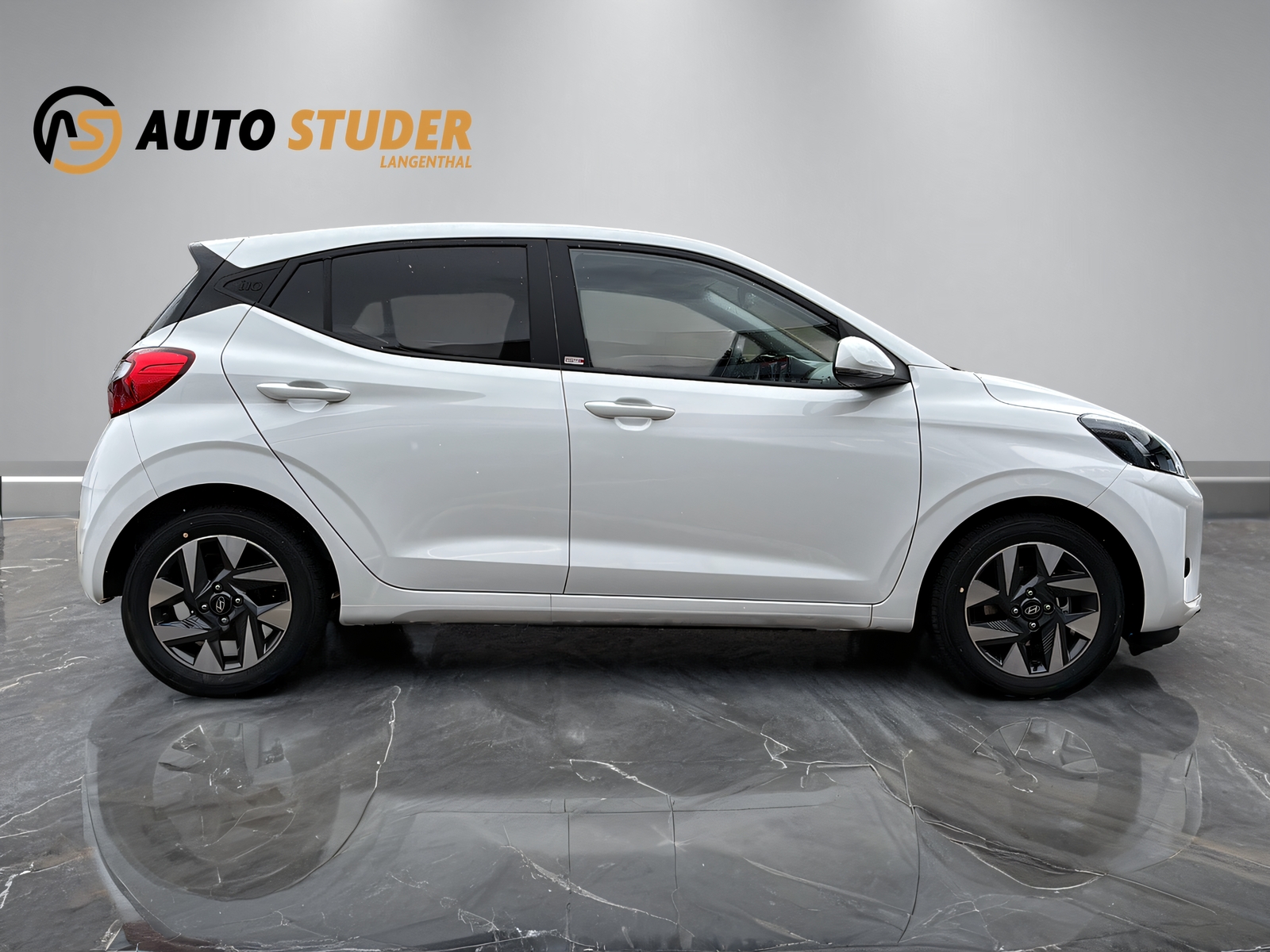 HYUNDAI i10 1.2 Amplia-image-3