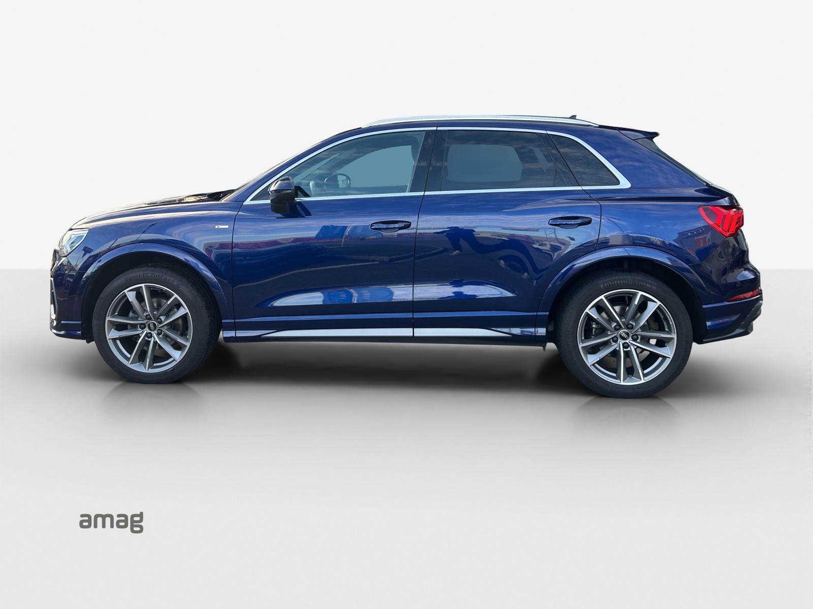 AUDI Q3 35 TFSI S line Attraction S-tronic-image-1