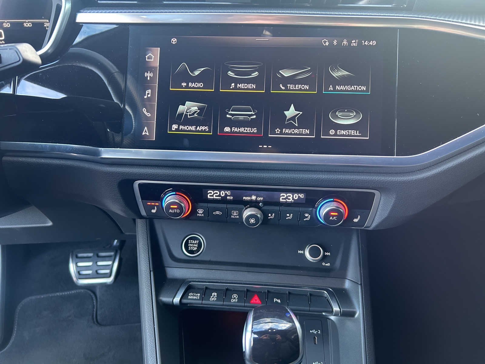 AUDI Q3 35 TFSI S line Attraction S-tronic-image-10