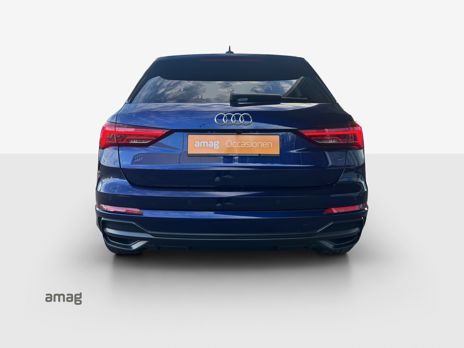 AUDI Q3 35 TFSI S line Attraction S-tronic-image-3