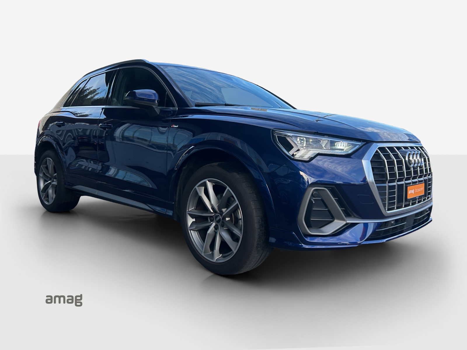 AUDI Q3 35 TFSI S line Attraction S-tronic-image-5