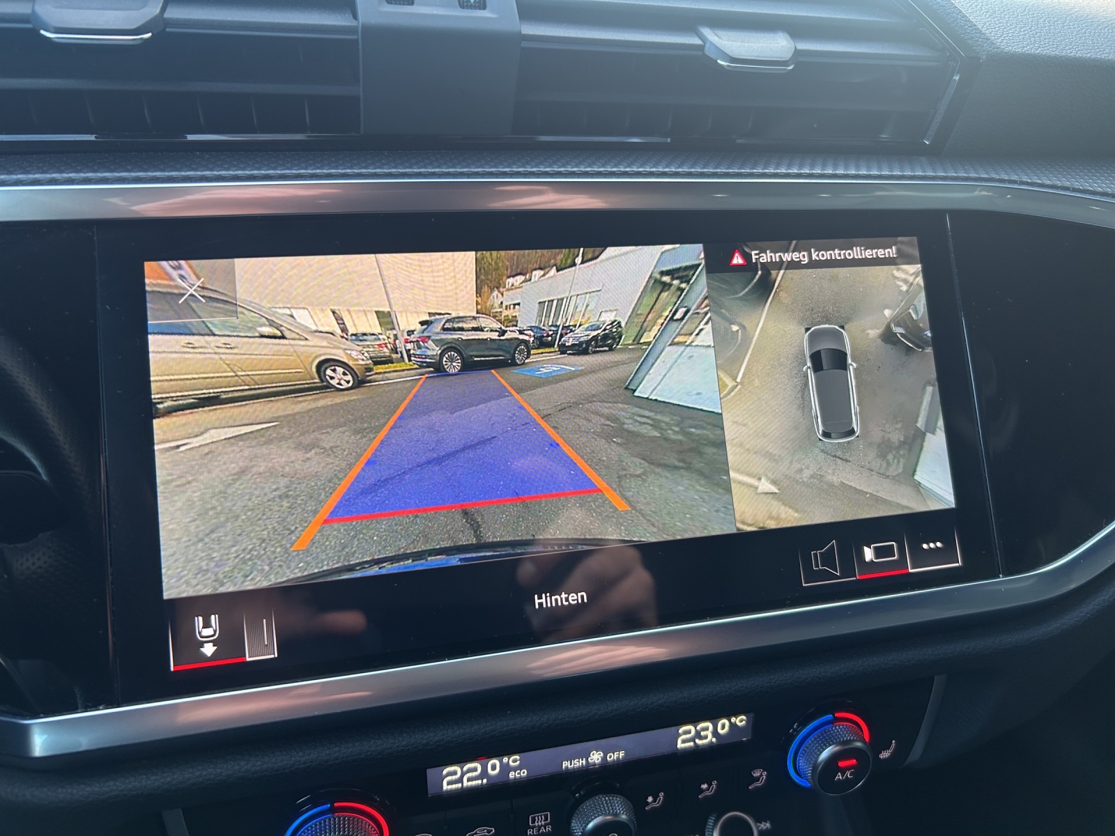 AUDI Q3 35 TFSI S line Attraction S-tronic-image-14