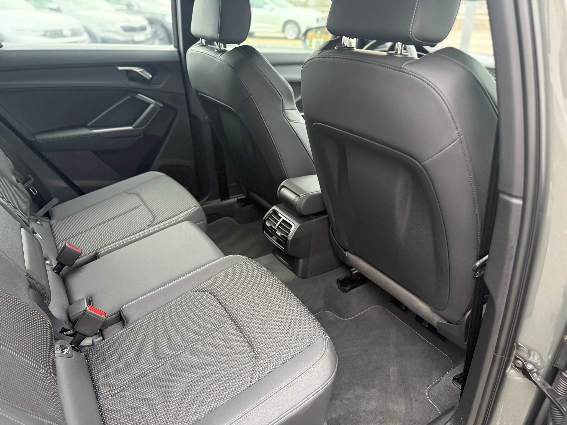 AUDI Q3 35 TFSI advanced Attraction S-tronic-image-12