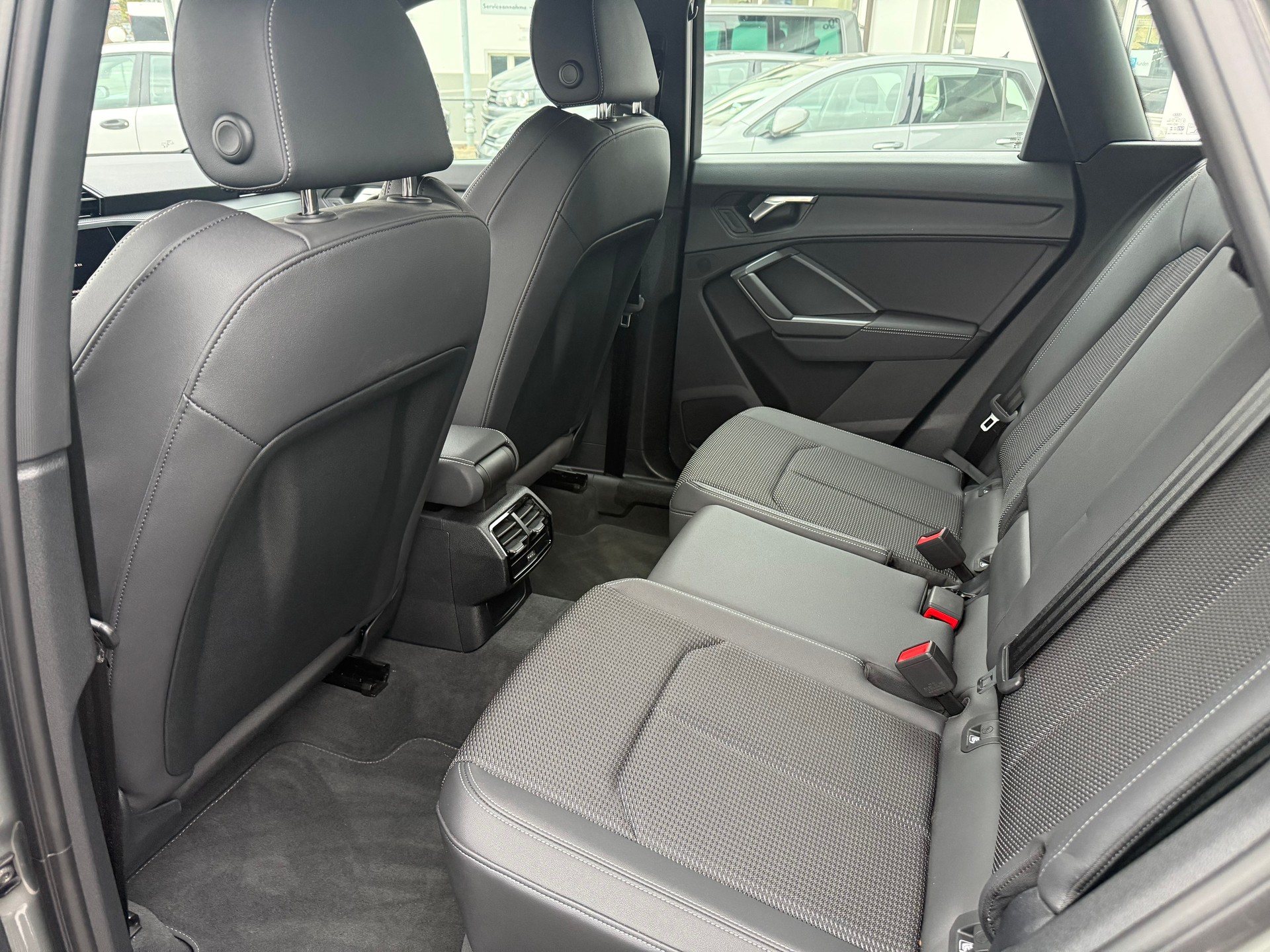 AUDI Q3 35 TFSI advanced Attraction S-tronic-image-9