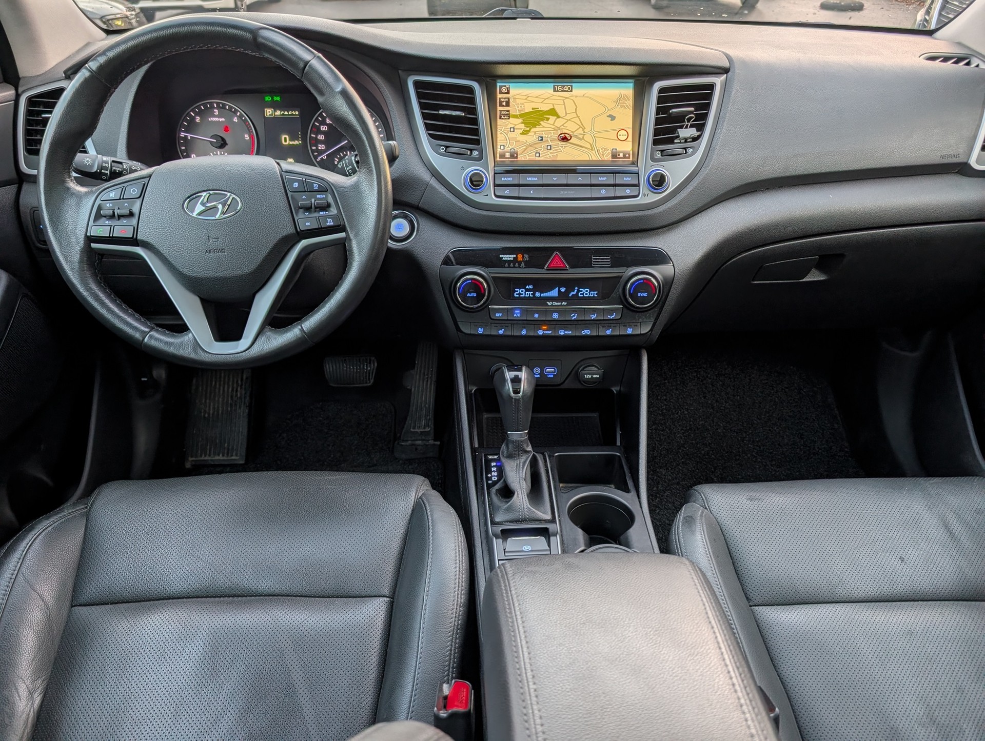 HYUNDAI Tucson 2.0 CRDI Vertex 4WD Automatic-image-12