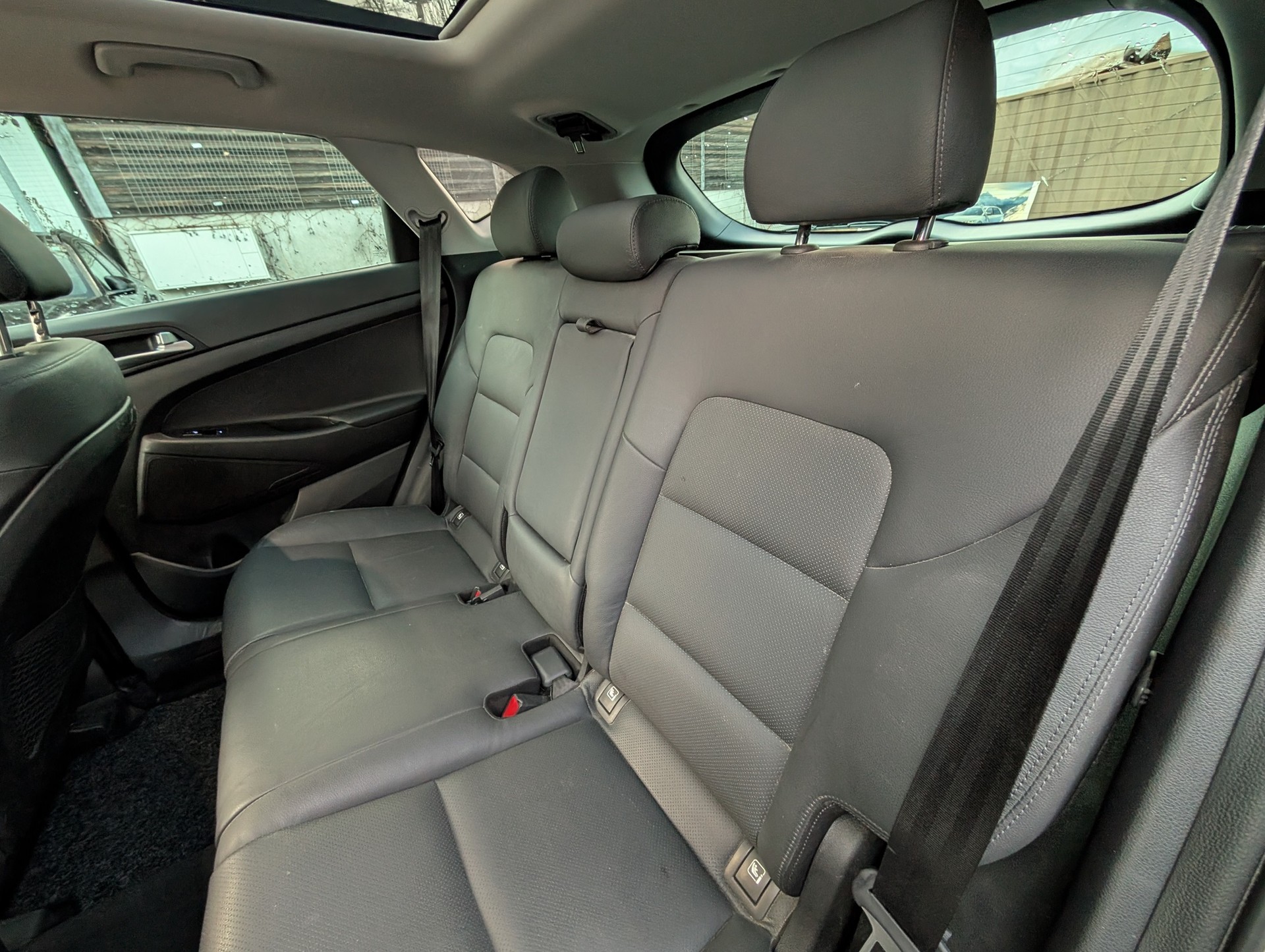 HYUNDAI Tucson 2.0 CRDI Vertex 4WD Automatic-image-10