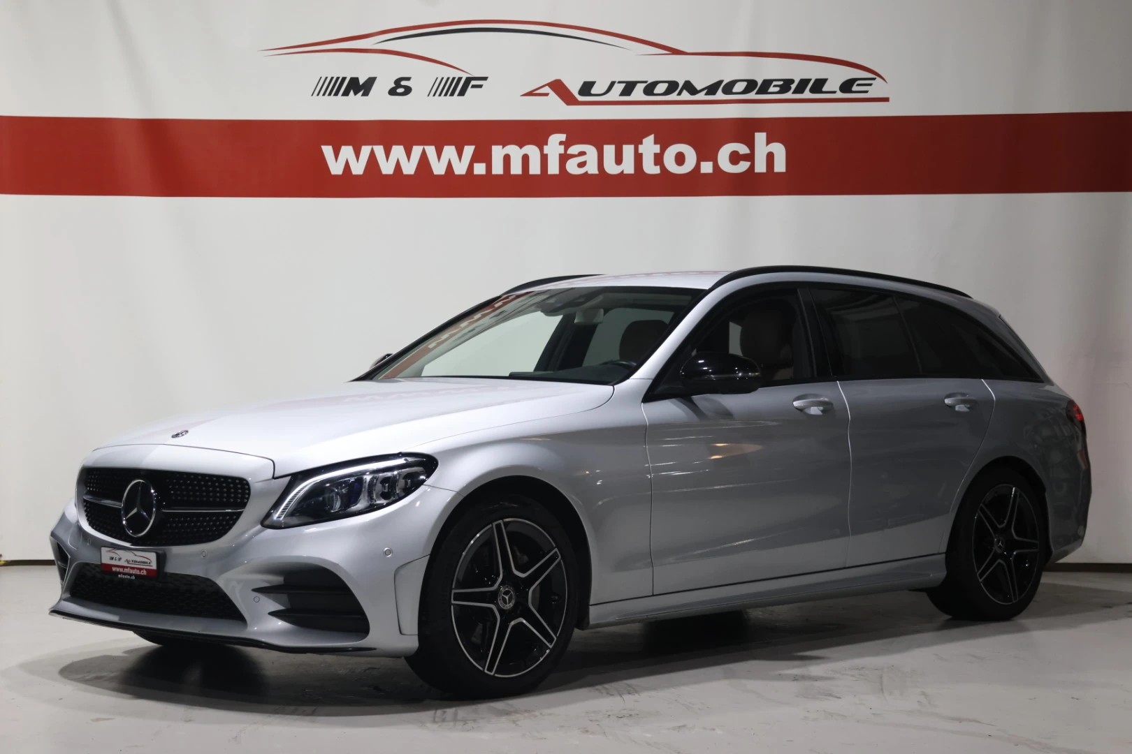 MERCEDES-BENZ C 220 d Swiss Star AMG Line 4m Kombi-image-1