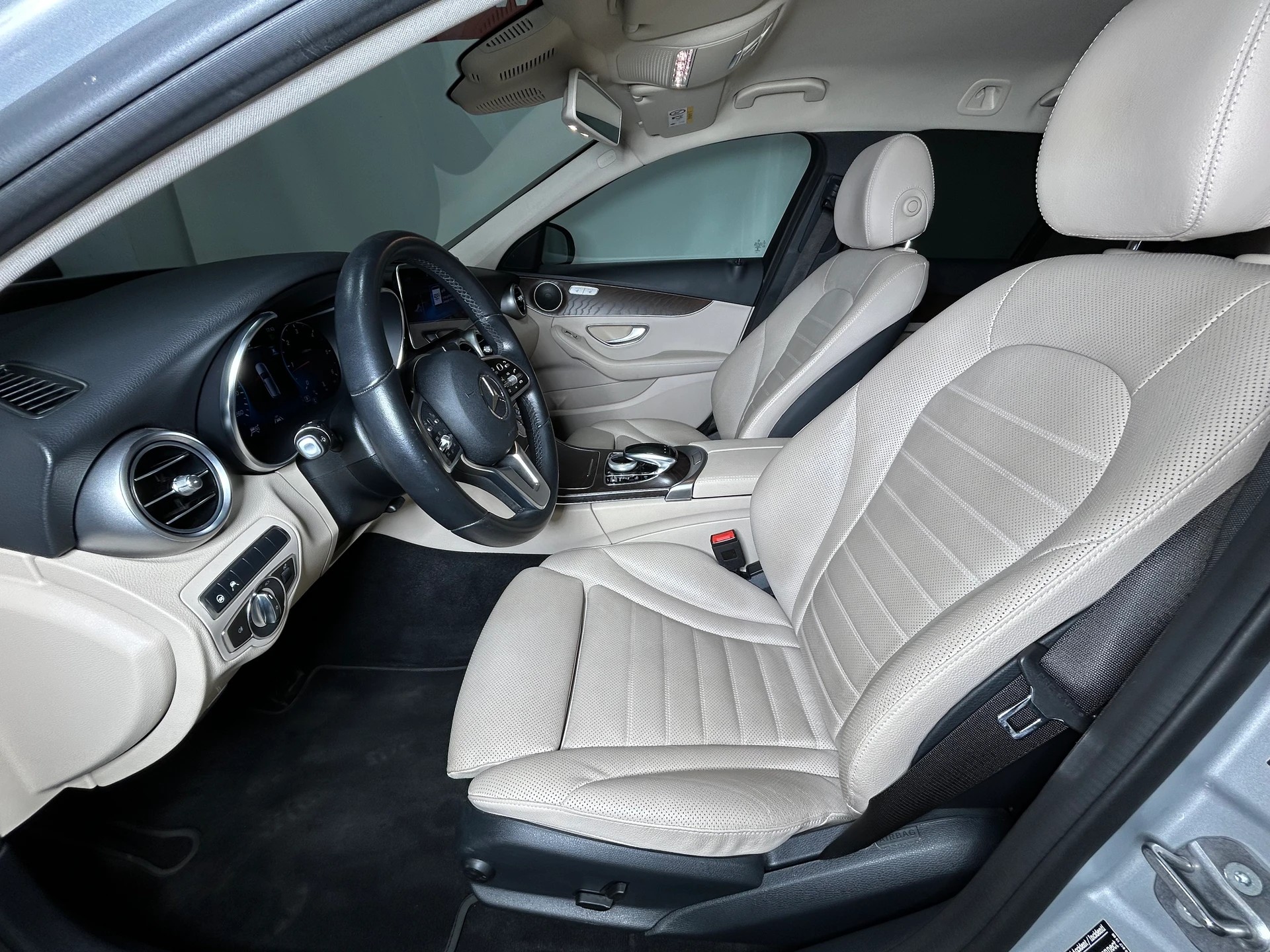MERCEDES-BENZ C 220 d Swiss Star AMG Line 4m Kombi-image-8