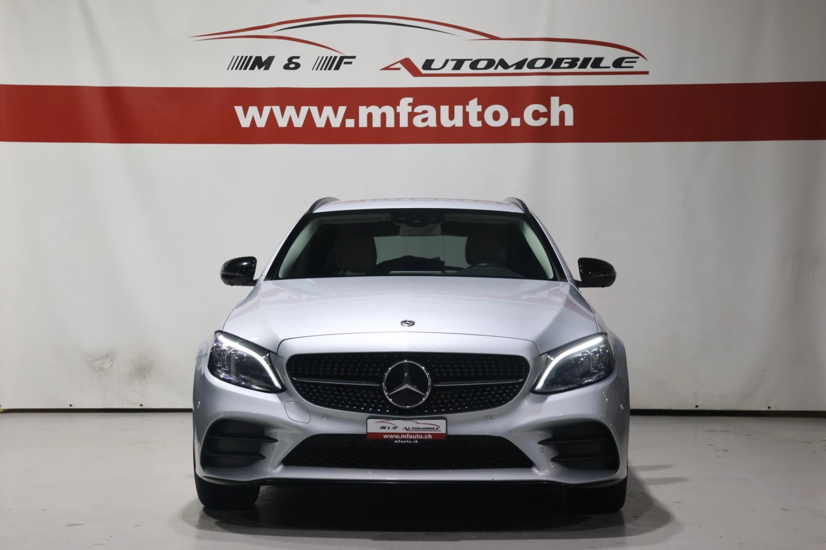 MERCEDES-BENZ C 220 d Swiss Star AMG Line 4m Kombi-image-2