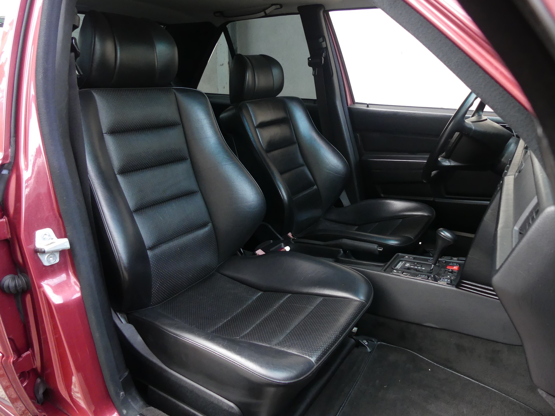 MERCEDES-BENZ 190 E 2.5-16 ABS (Vétéran)-image-9