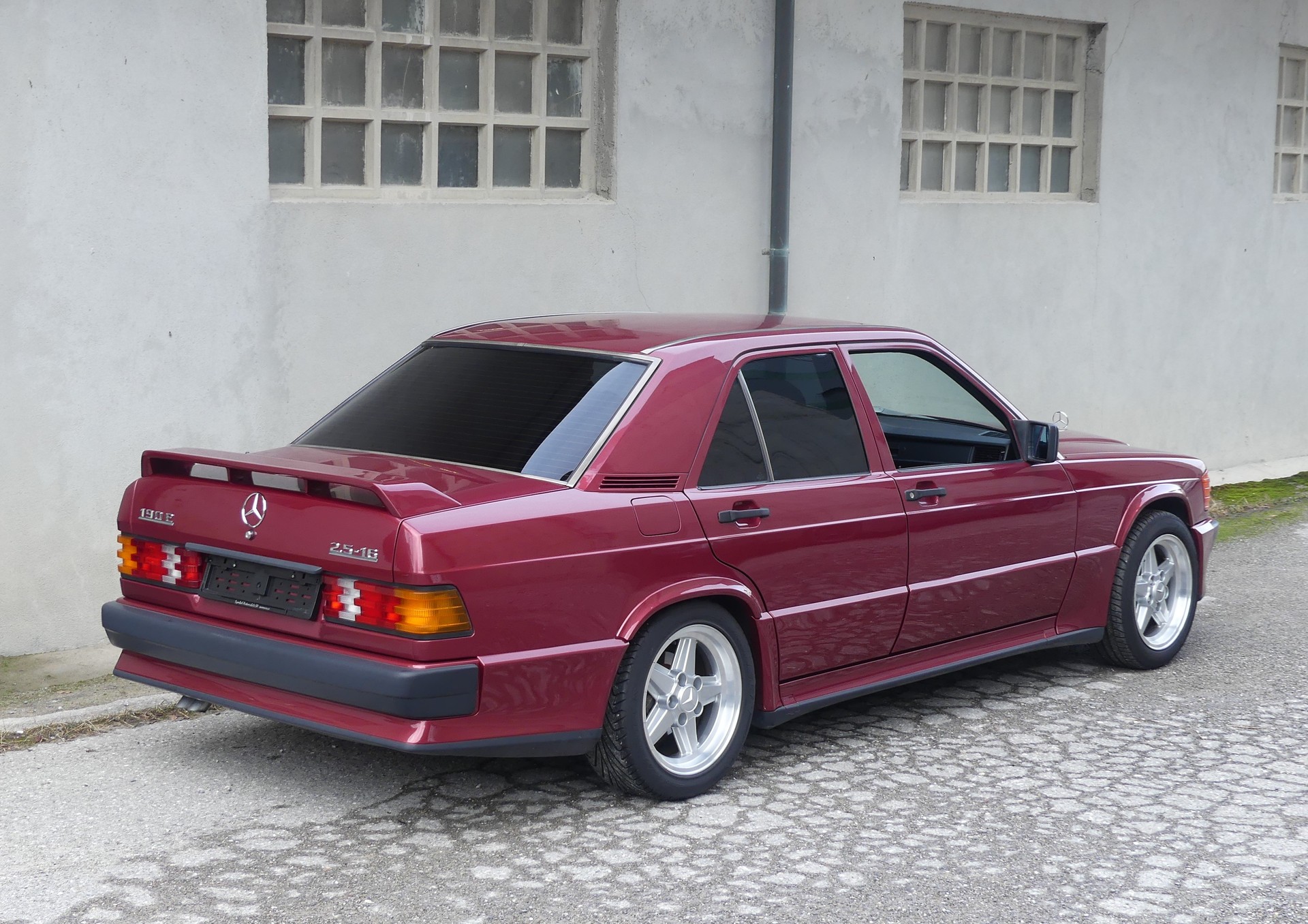 MERCEDES-BENZ 190 E 2.5-16 ABS (Vétéran)-image-2