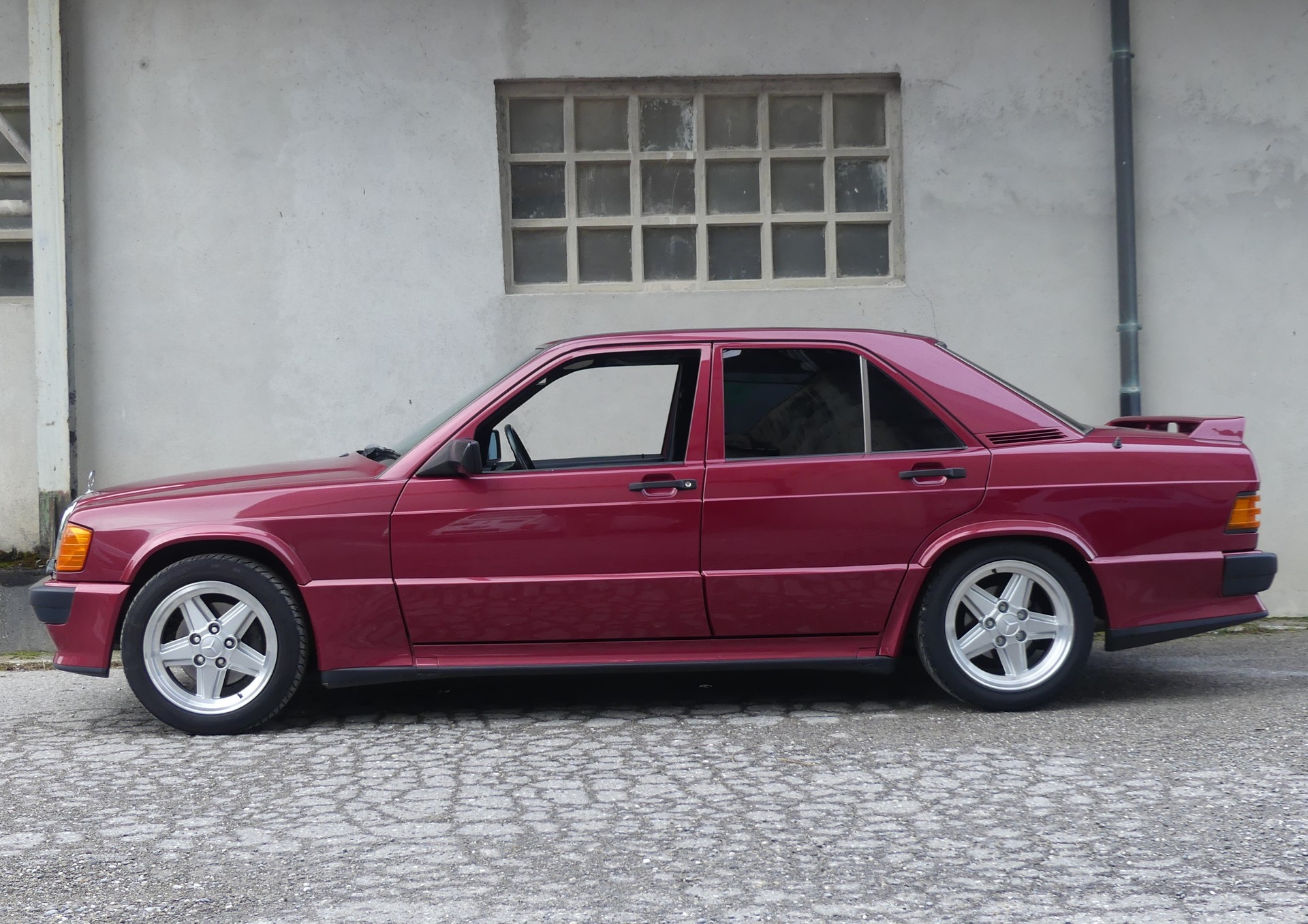 MERCEDES-BENZ 190 E 2.5-16 ABS (Vétéran)-image-3