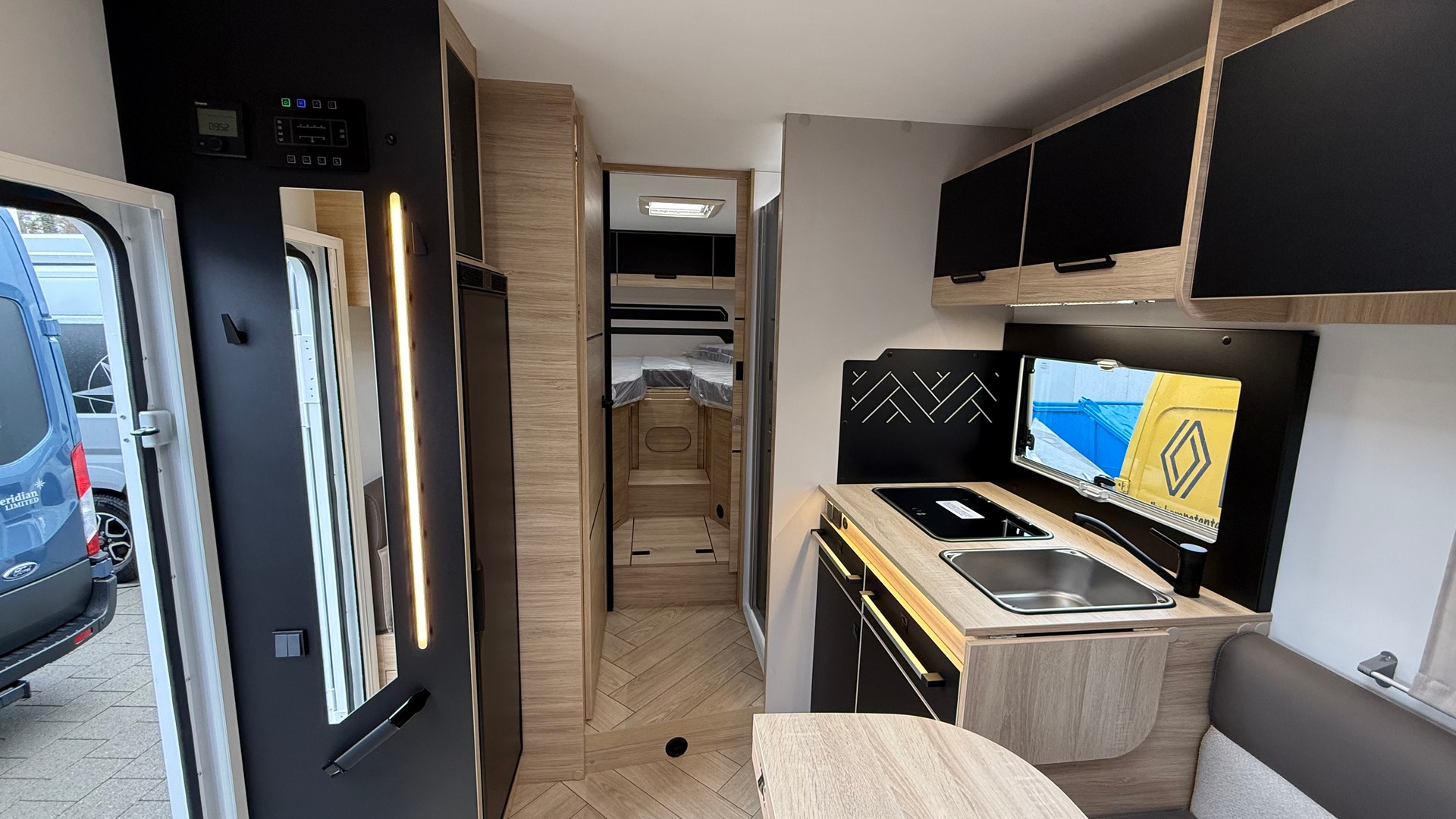 CHALLENGER 317 Graphite Edition-image-9
