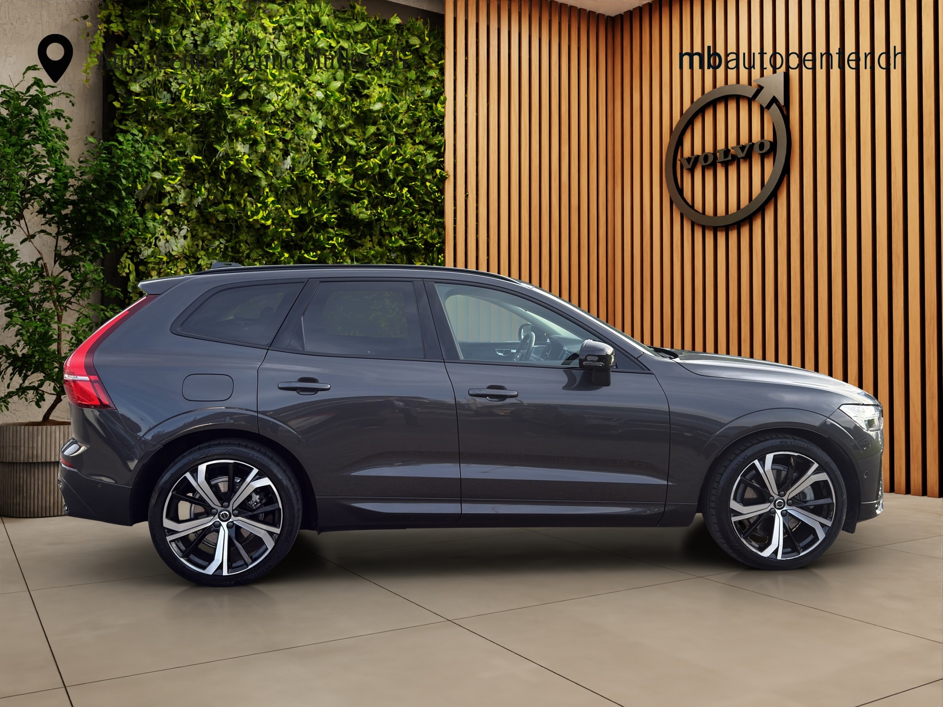 VOLVO XC60 2.0 T8 TE Ultimate Dark eAWD-image-5