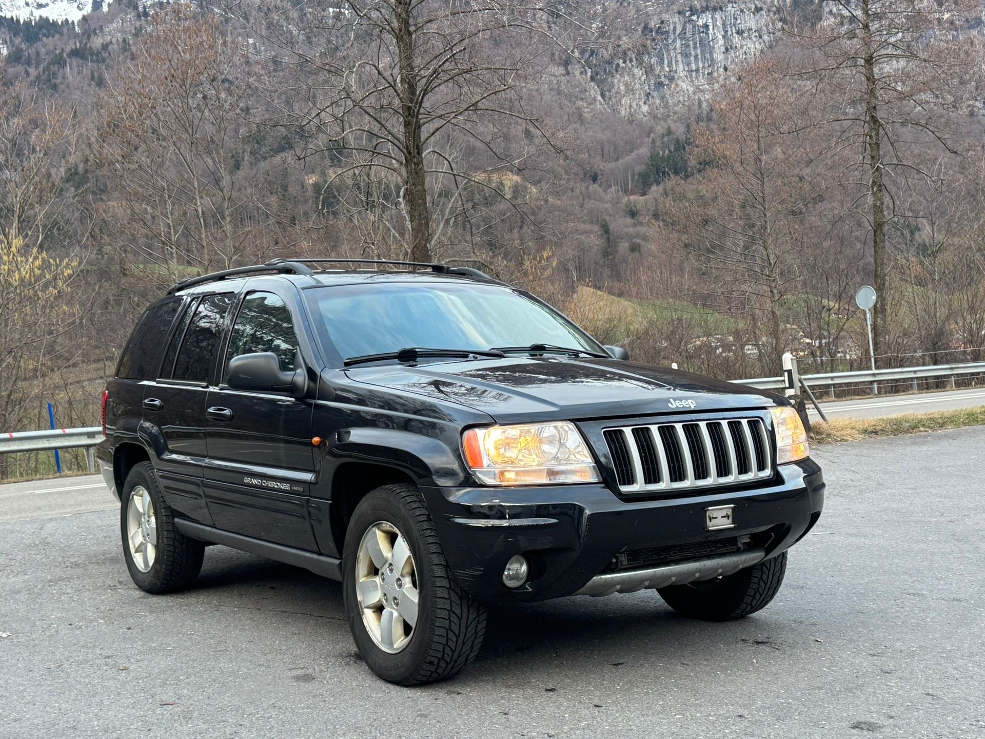 JEEP Grand Cherokee 4.7 Vision Automatic-image-0