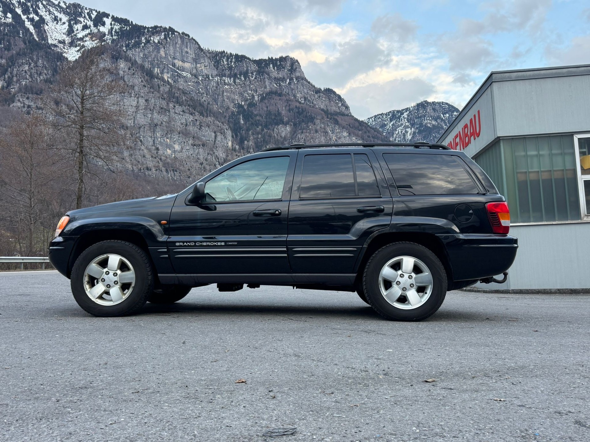 JEEP Grand Cherokee 4.7 Vision Automatic-image-4