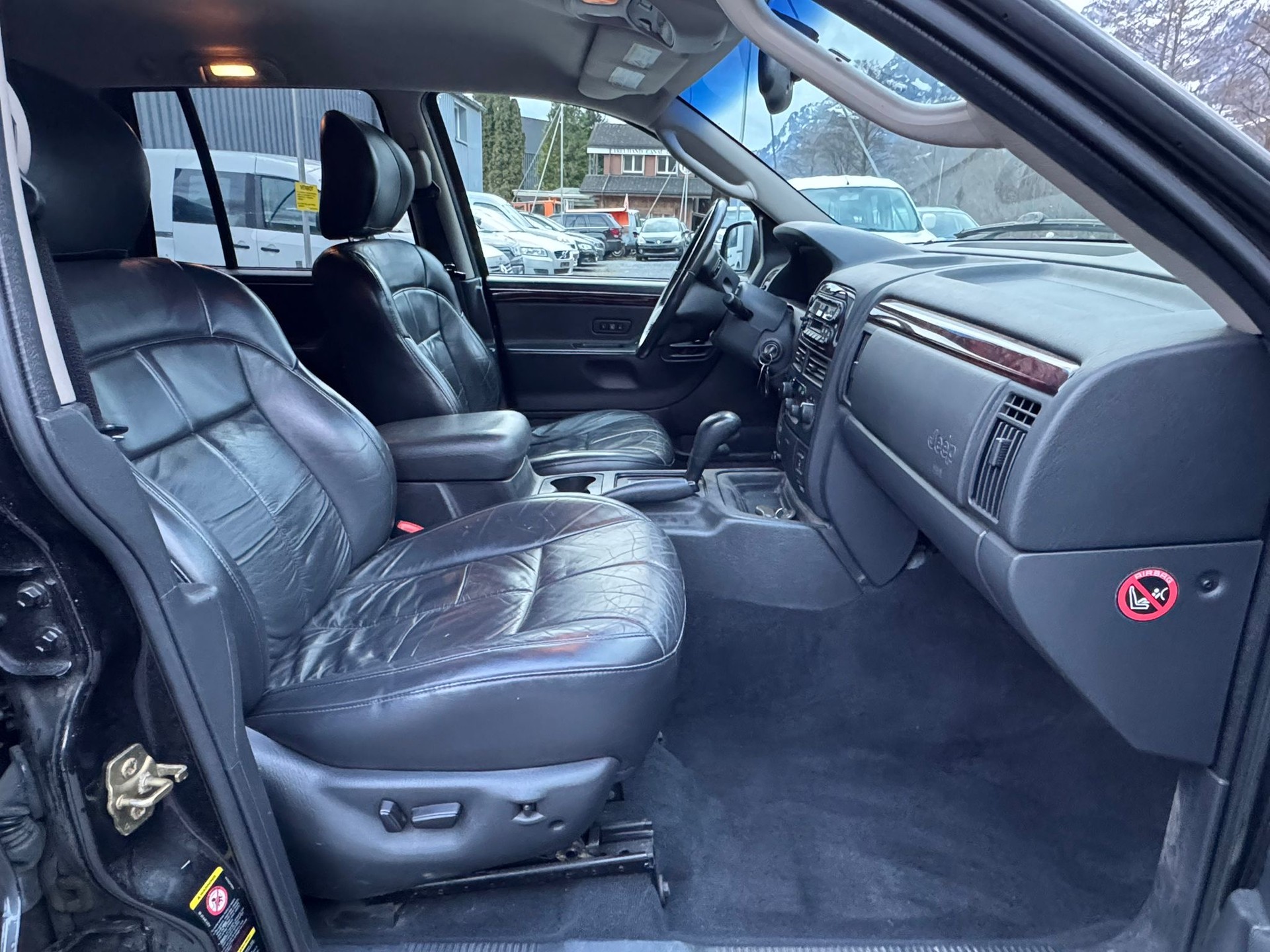 JEEP Grand Cherokee 4.7 Vision Automatic-image-11
