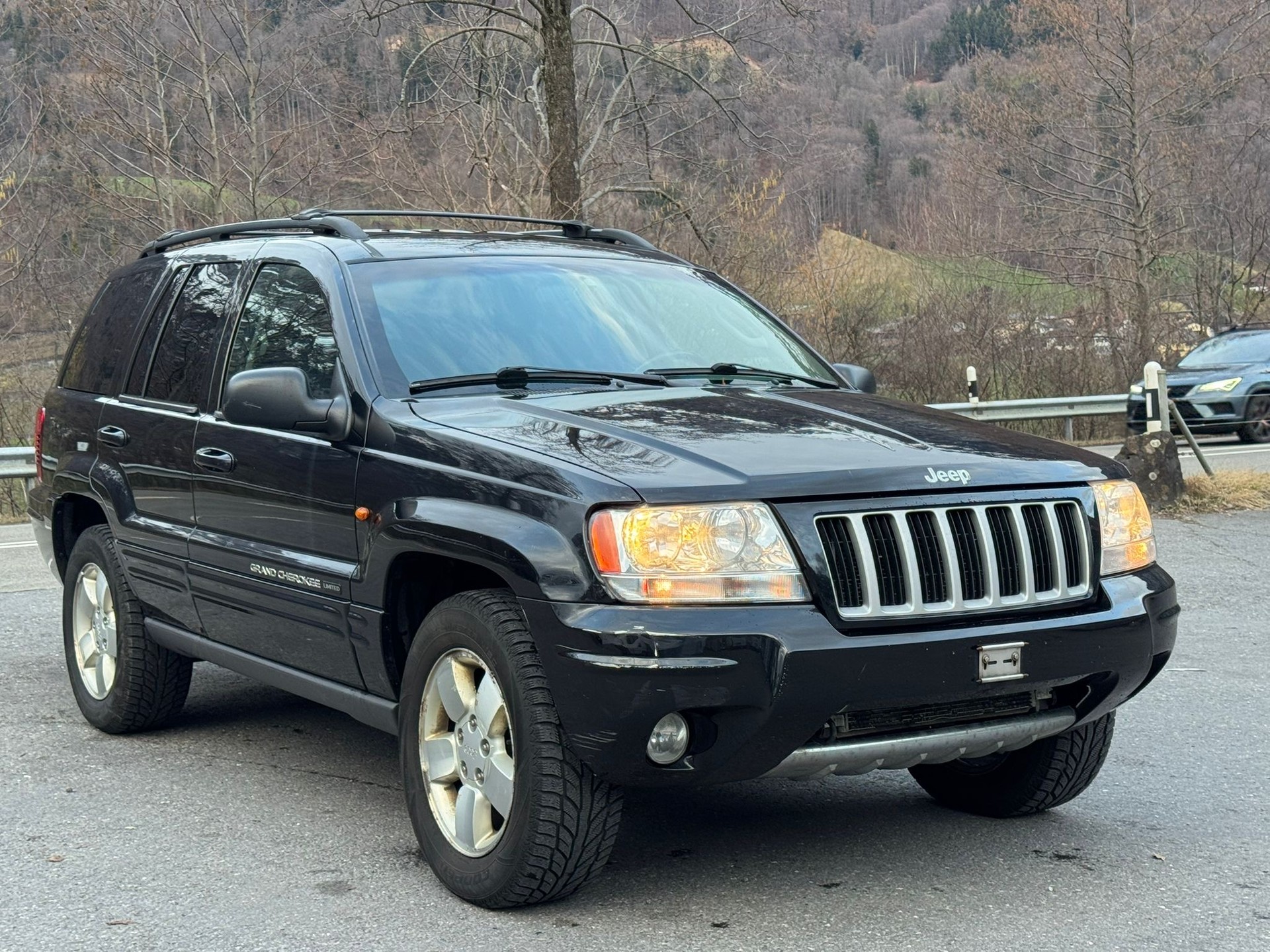 JEEP Grand Cherokee 4.7 Vision Automatic-image-3