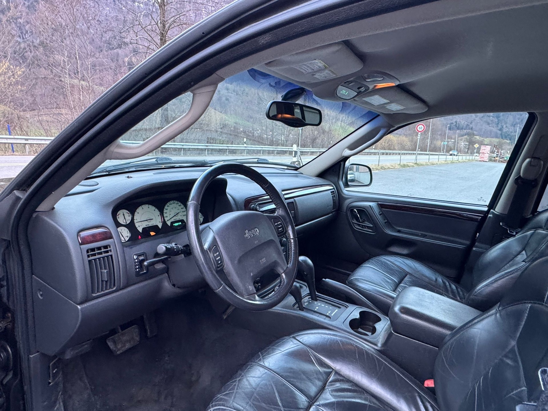 JEEP Grand Cherokee 4.7 Vision Automatic-image-15