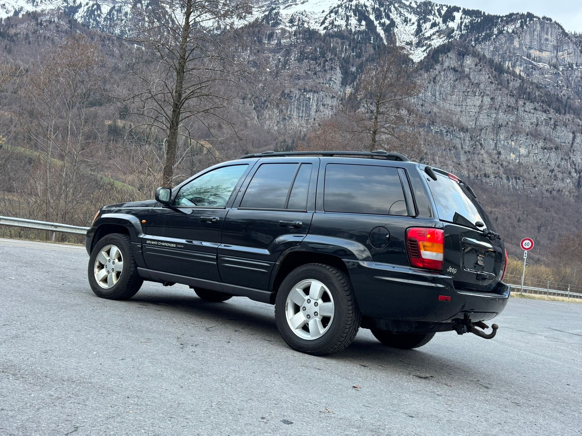 JEEP Grand Cherokee 4.7 Vision Automatic-image-9