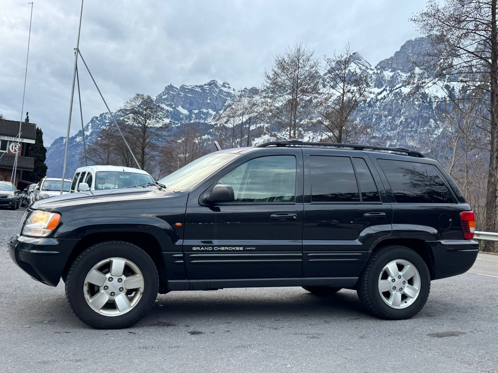 JEEP Grand Cherokee 4.7 Vision Automatic-image-7