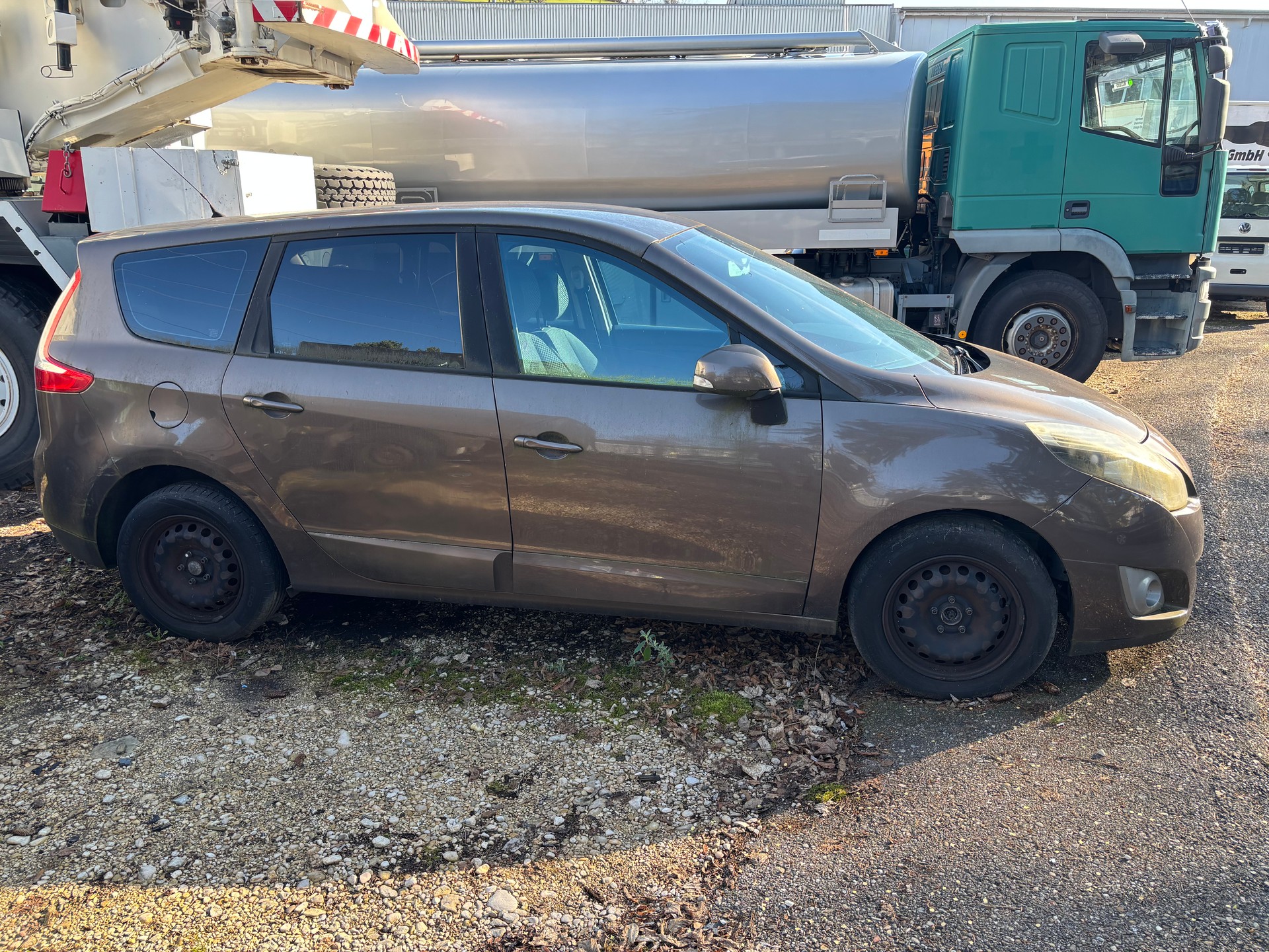 RENAULT Grand Scénic 1.5 dCi Dynamique EDC-image-0