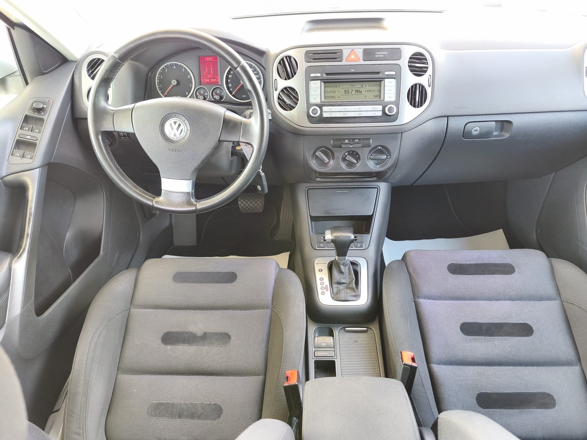 VW Tiguan 2.0 TSI Sport&Style Tiptronic-image-12