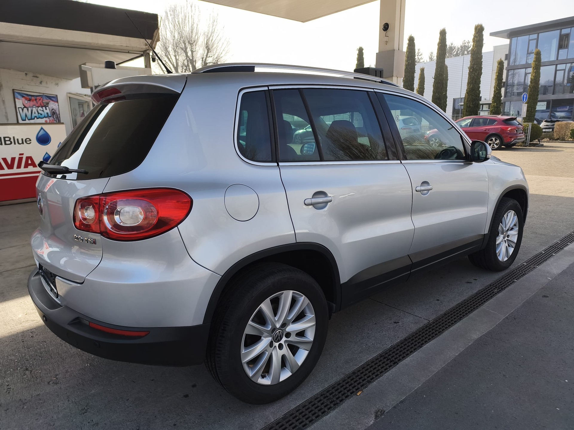VW Tiguan 2.0 TSI Sport&Style Tiptronic-image-2